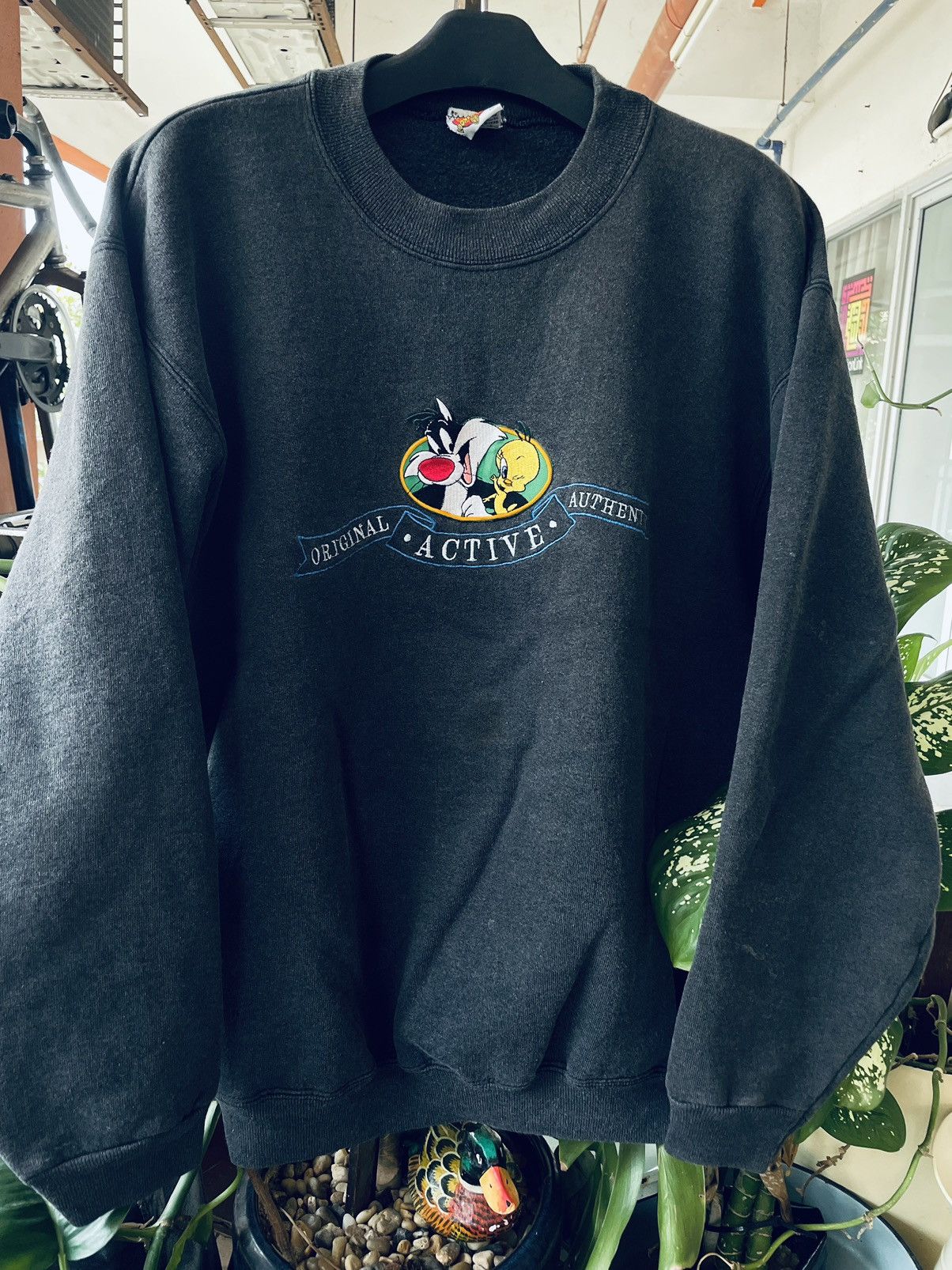 Looney Tunes 90s Sweatshirt Sylvester Tweety