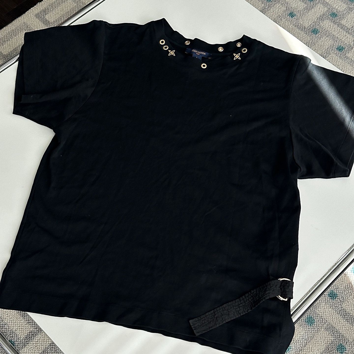 Louis Vuitton Louis Vuitton Monogram Grommet T-Shirt Size L Size L / US 10 / IT 46 - 1 Thumbnail