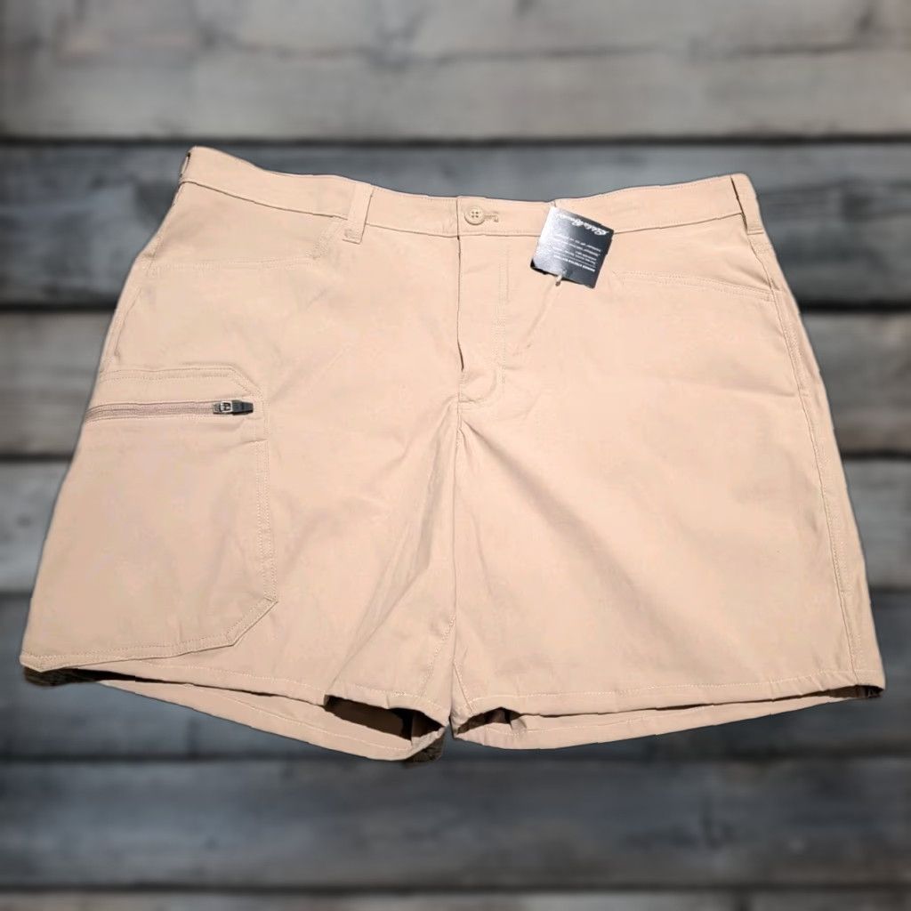 EDDIE BAUER Mens Rainier Tech Short Khaki 38 Regular Inseam 10