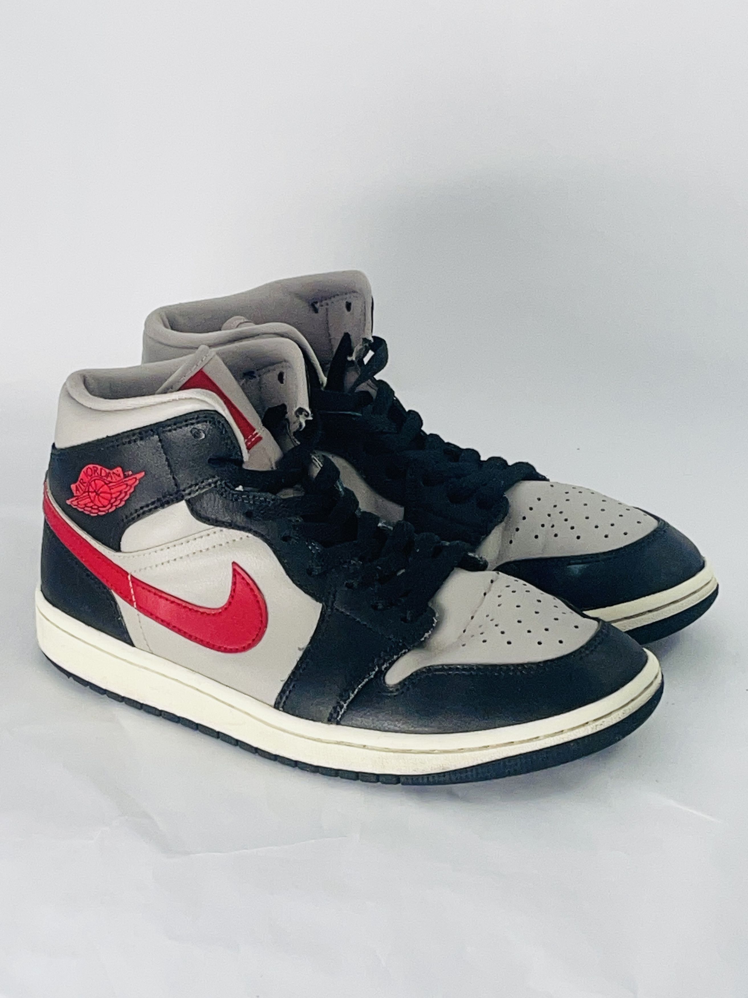 Nike Vintage Nike Air Jordan 1 High OG–Größe EU 41/UK7/US9.5 Size US 8 / EU 41 - 1 Thumbnail