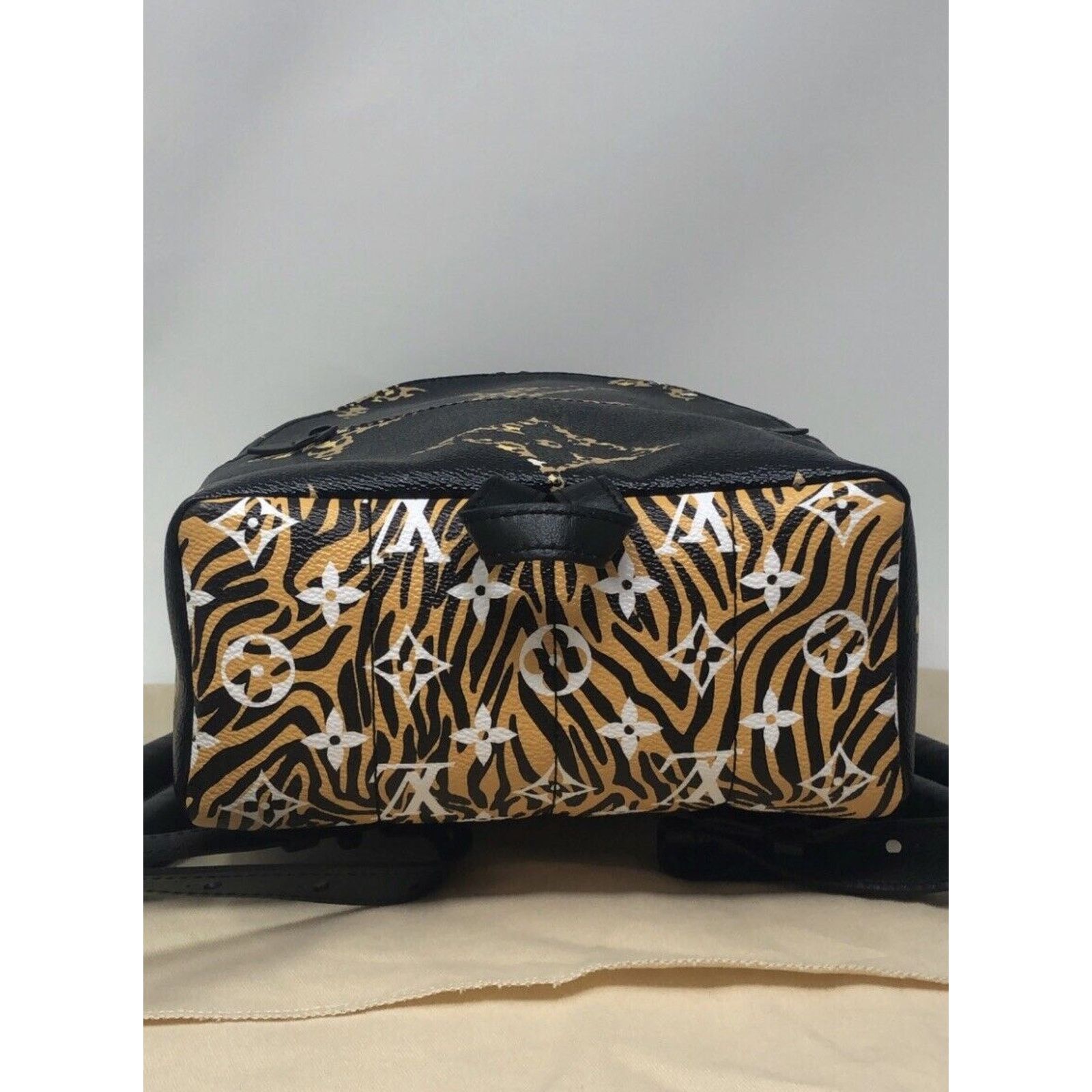 Louis Vuitton Louis Vuitton Jungle Monogram Palm Springs PM Backpack Size ONE SIZE - 7 Thumbnail