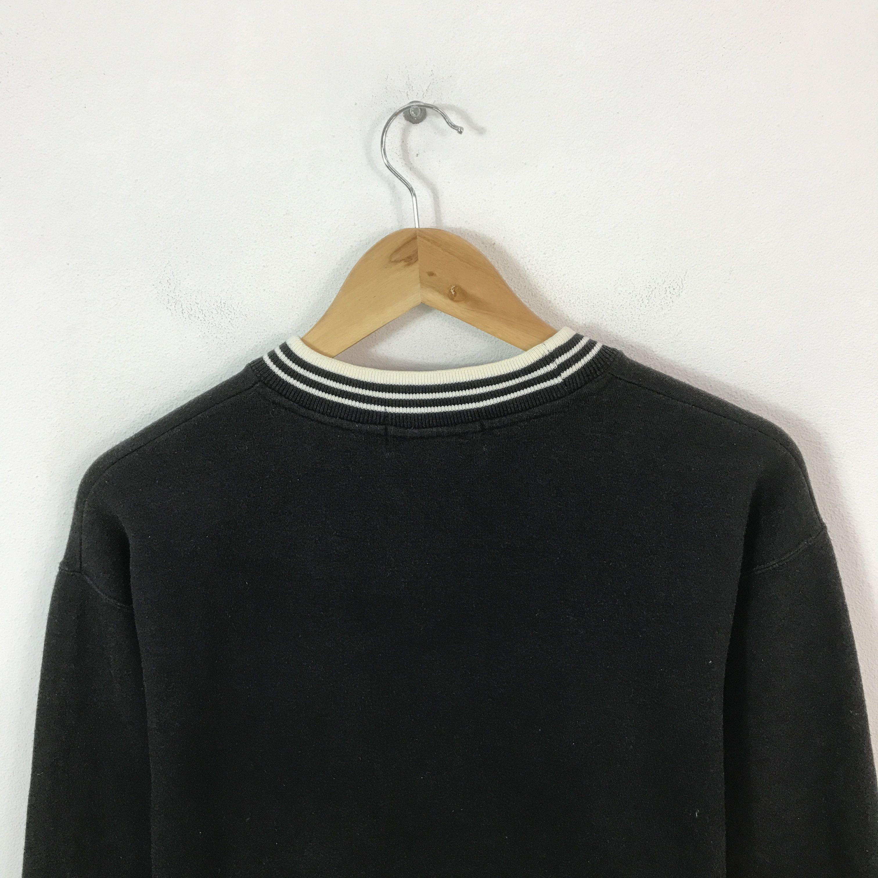 Japanese Brand Vtg bitch skateboards black faded sweatshirt K62B13 Size US L / EU 52-54 / 3 - 4 Thumbnail