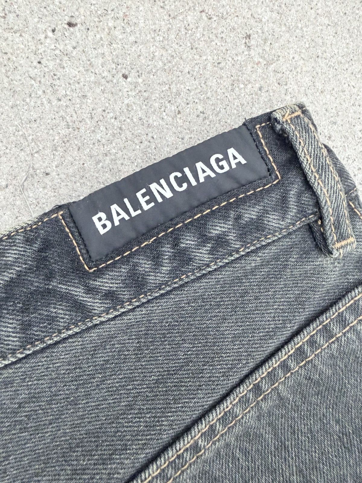 Balenciaga unisex japanese denim Size US 31 - 12 Thumbnail