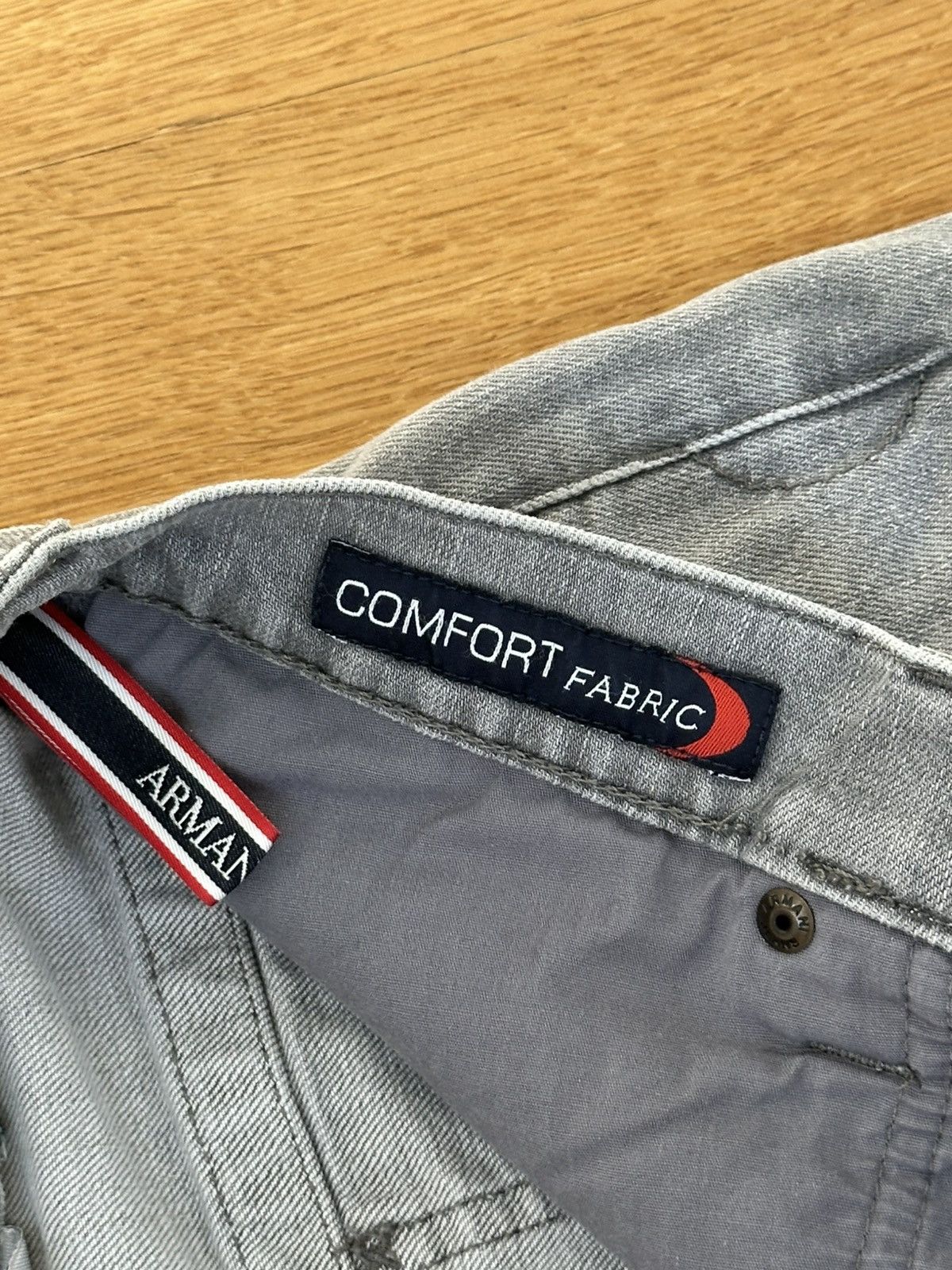Giorgio Armani Vintage Giorgio Armani Denim Gray Jeans 33 Size Metal Logo Size US 33 - 11 Thumbnail