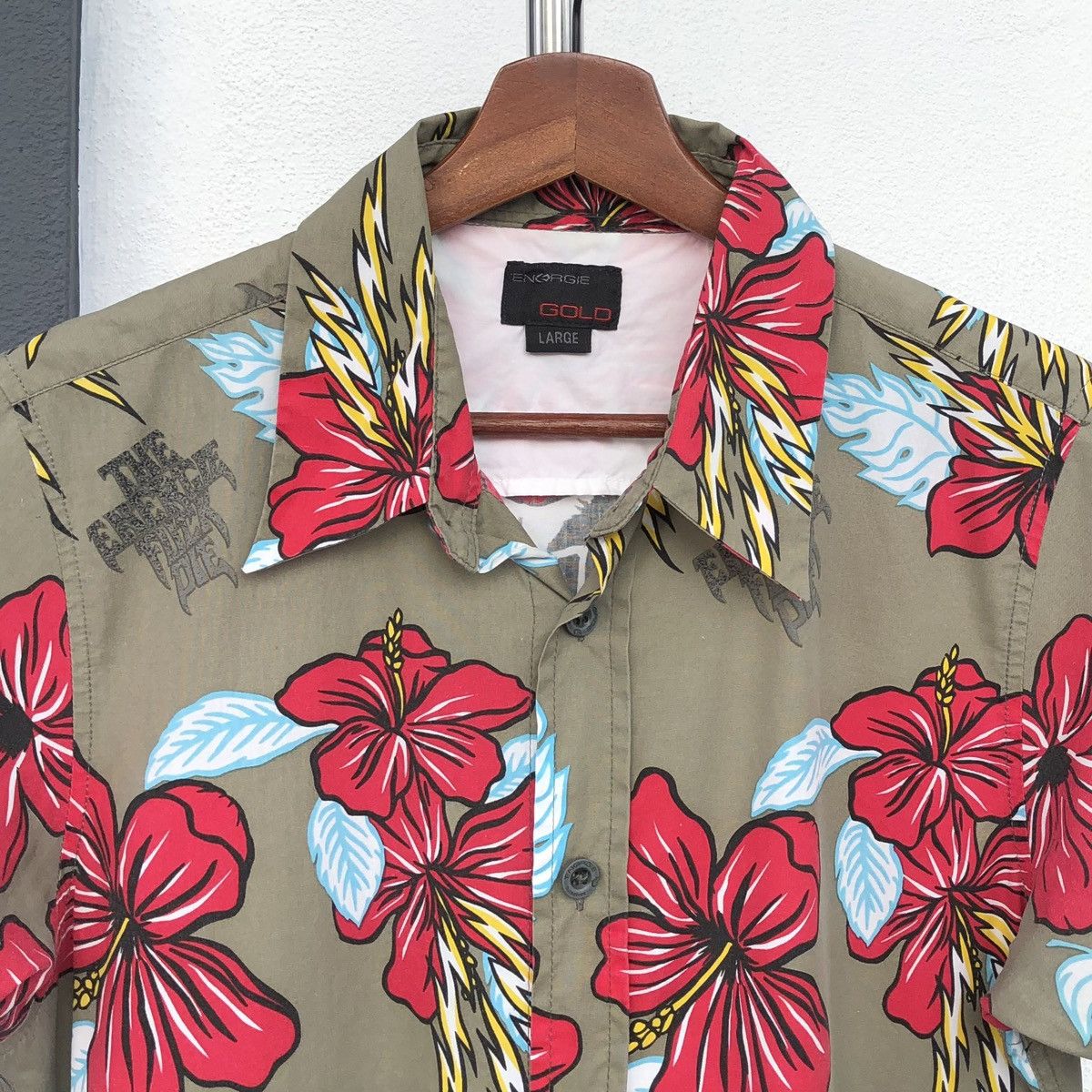 Energie Energie Gold hibiscus🌺 Rock&Roll Wold Tour 1983 Short Sleeve Size US M / EU 48-50 / 2 - 7 Thumbnail