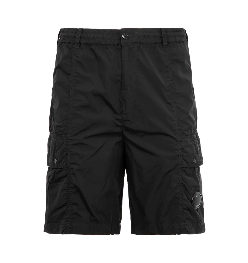 C.P. Company o1h1sh10526 Bermuda Cargo Short in Black Size US 36 / EU 52 - 1 Thumbnail