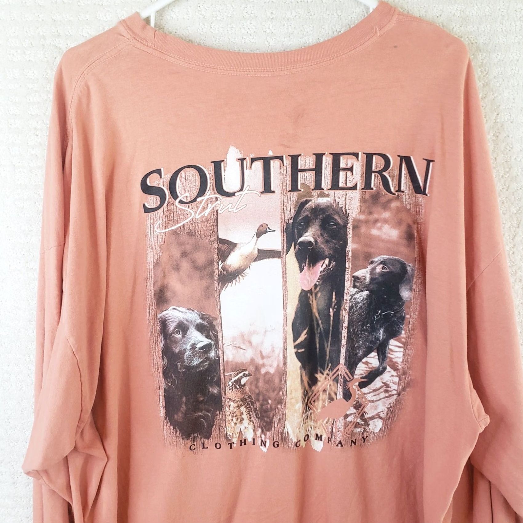 Vintage Southern Strut T-Shirt Men's 3XL Coral Long Sleeve Ducks Dogs Hunting Logo Crew Neck Jersey Cotton USA -NS Size US XXL / EU 58 / 5 - 7 Thumbnail