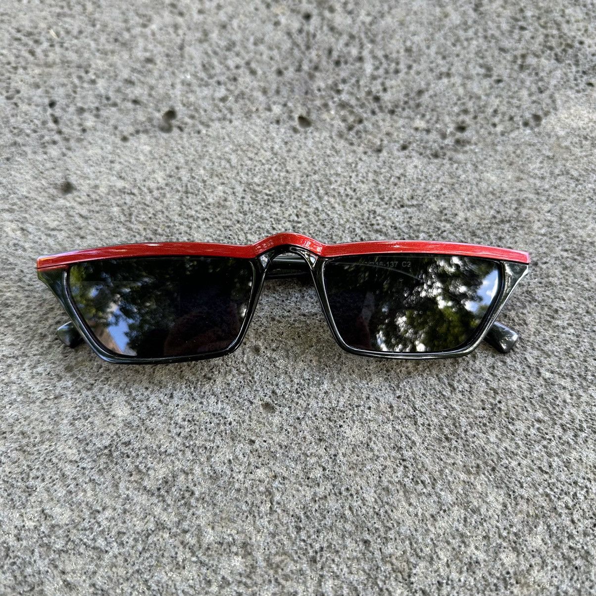 Other Y2K Unisex Sunglasses Retro Fashion Shades LE9791-02 Size ONE SIZE - 1 Thumbnail
