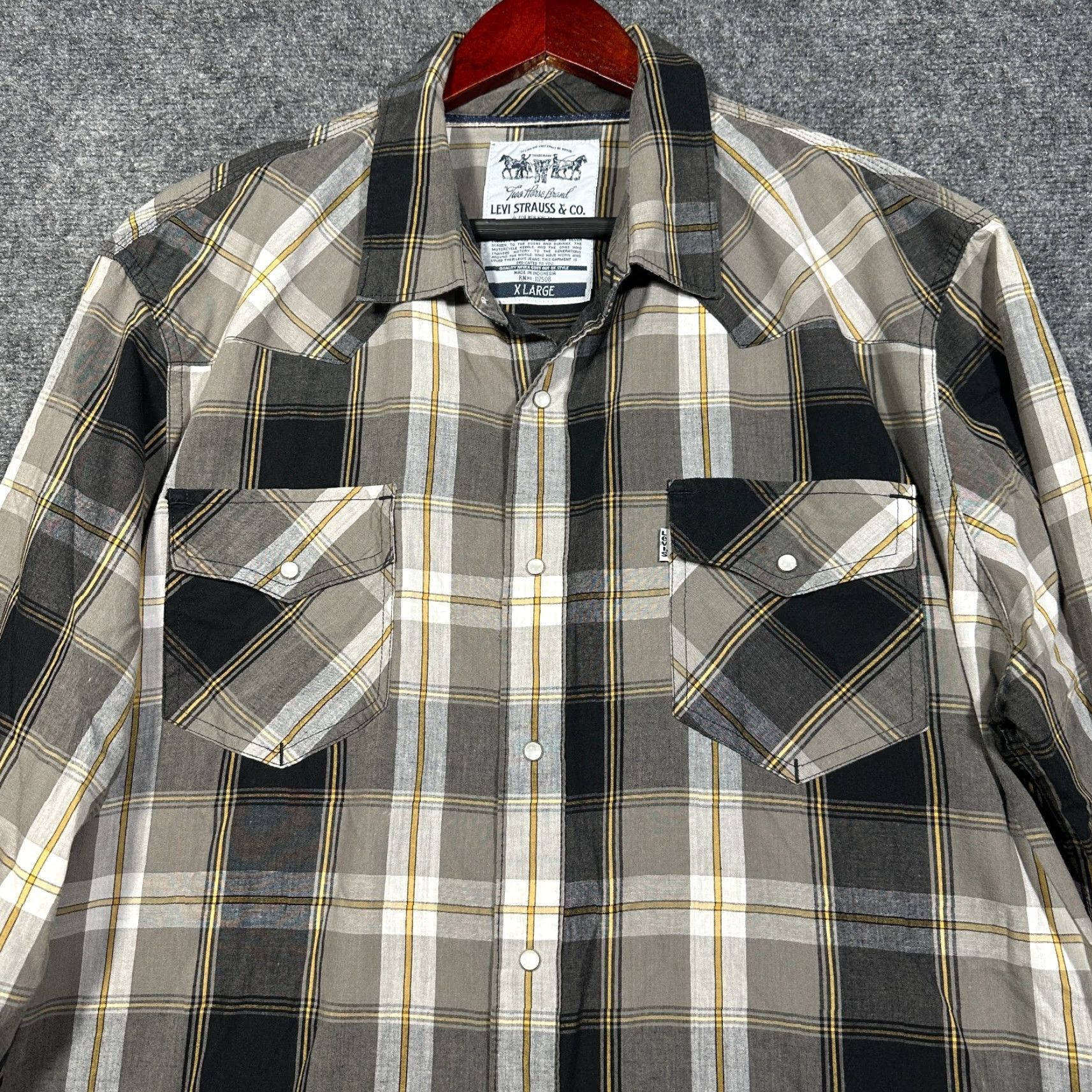 Levi's Levi's Shirt Mens L Western Pearl Snap Pockets Gray Plaid Cotton Snap Cuffs Button-Up Shirt Size US L / EU 52-54 / 3 - 5 Thumbnail
