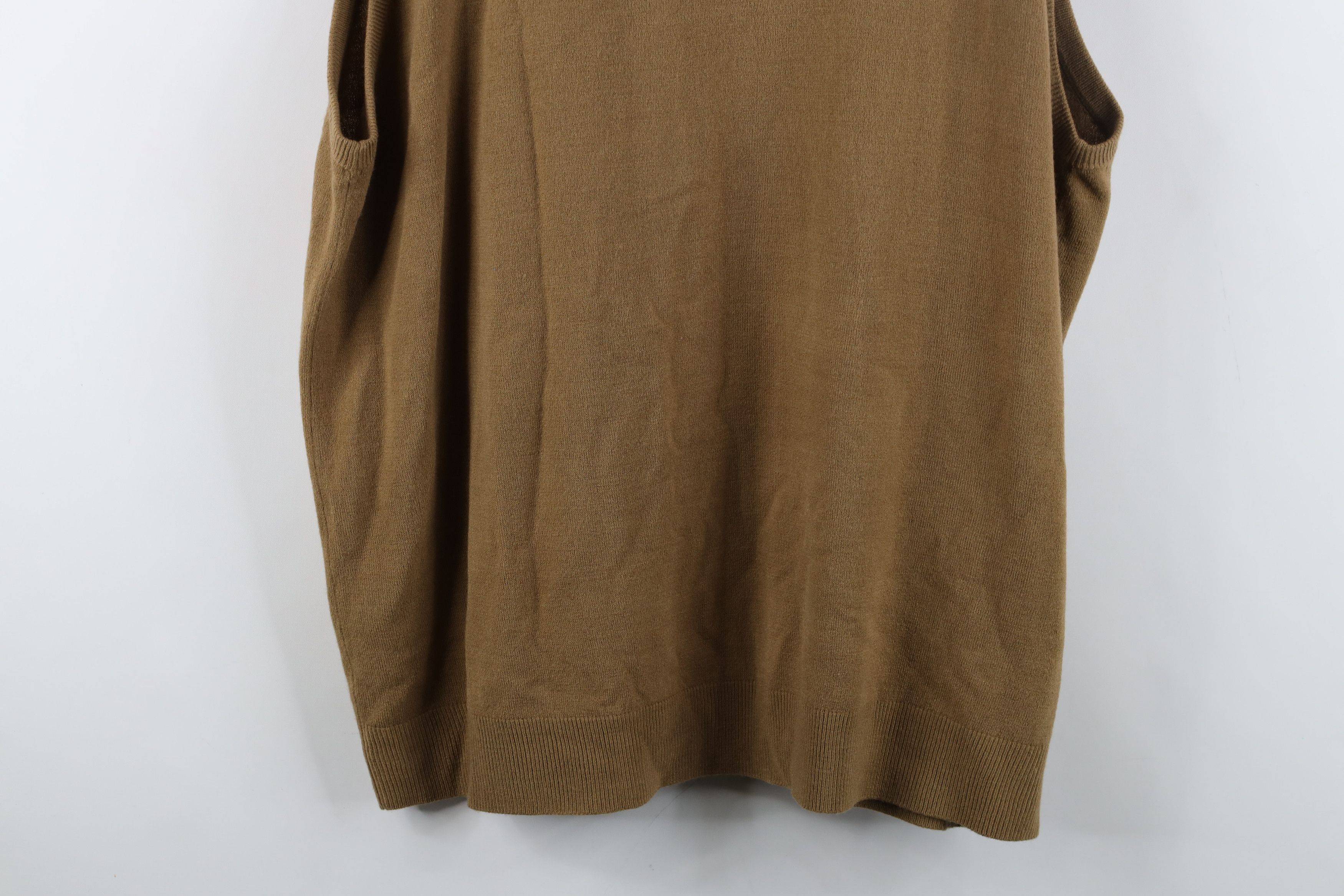 Vintage Vintage Y2K Streetwear Soft Knit V-Neck Sweater Vest Brown Size US XXL / EU 58 / 5 - 12 Thumbnail