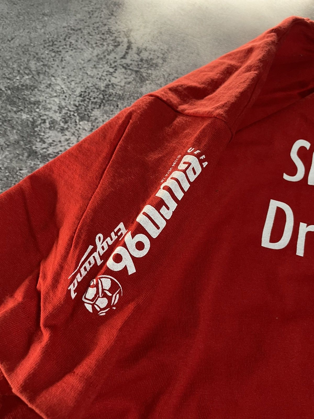 Coca Cola Vtg 90s Coca-Cola Euro 96 Football Single Stitch Tee Size US L / EU 52-54 / 3 - 11 Thumbnail