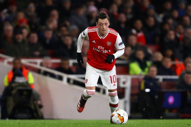Adidas Arsenal home 2019/2020 özil jersey football Size US S / EU 44-46 / 1 - 11 Thumbnail