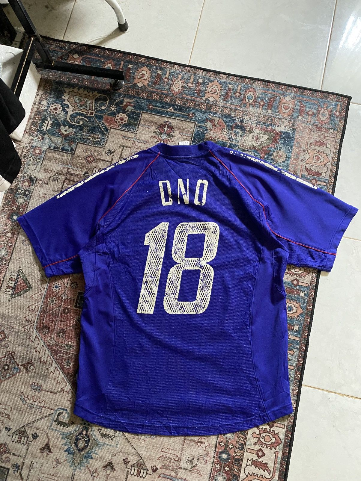 Vintage Adidas Japan home 2002-04 Jersey Size US XL / EU 56 / 4 - 8 Thumbnail