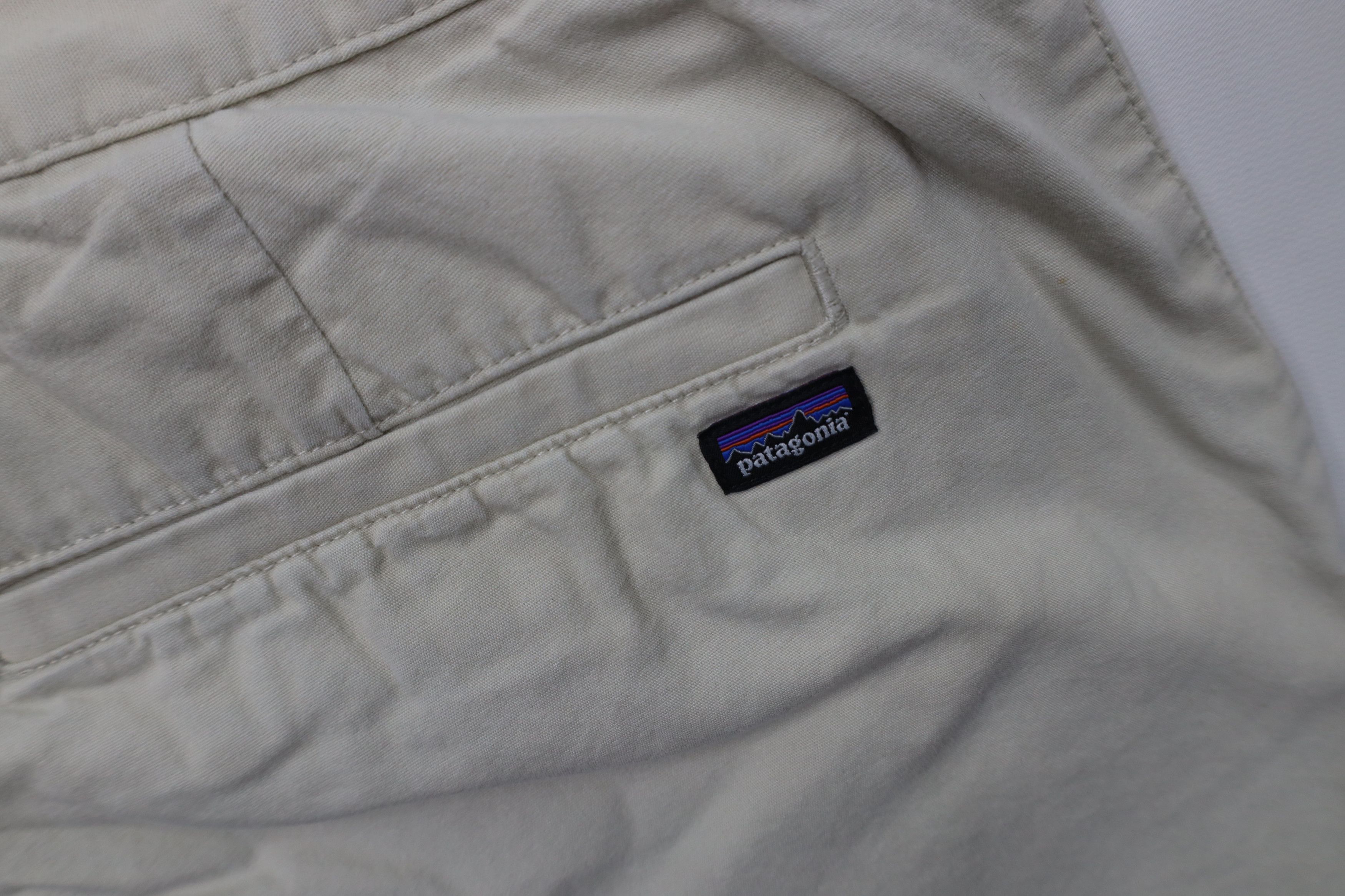 Patagonia Patagonia Spell Out Above Knee Hiking Trekking Shorts Beige Size US 36 / EU 52 - 12 Thumbnail