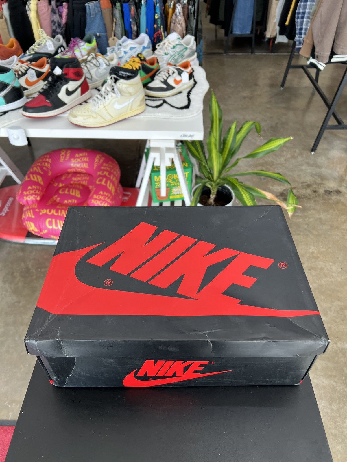 Jordan Brand × Nike Air Jordan 1 Court Purple Sz. 13 (2018) Size US 13 / EU 46 - 13 Thumbnail