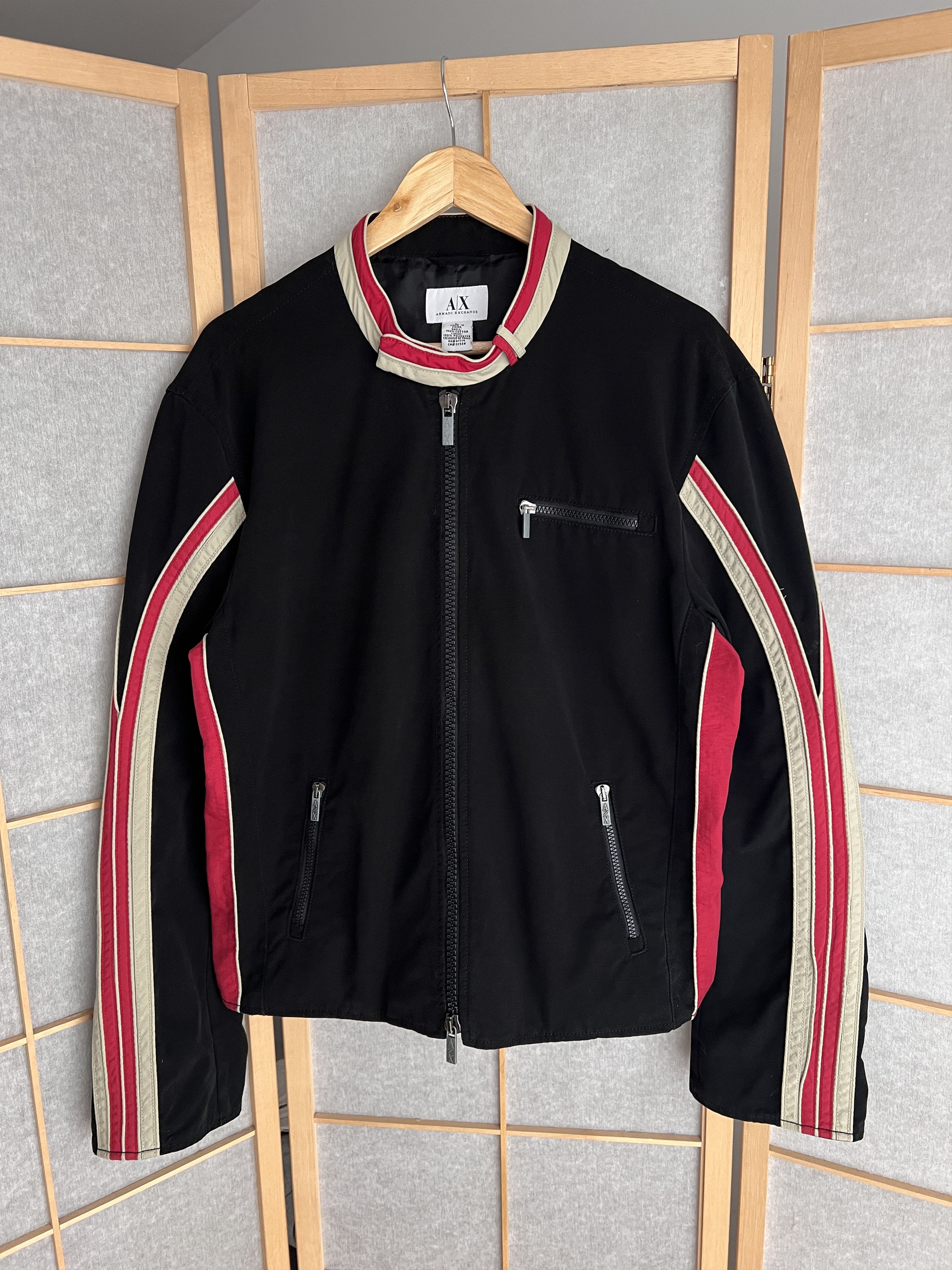 Armani Exchange Armani Exchange racing bomber jacket biker cropped 00s boxy Size US L / EU 52-54 / 3 - 13 Thumbnail