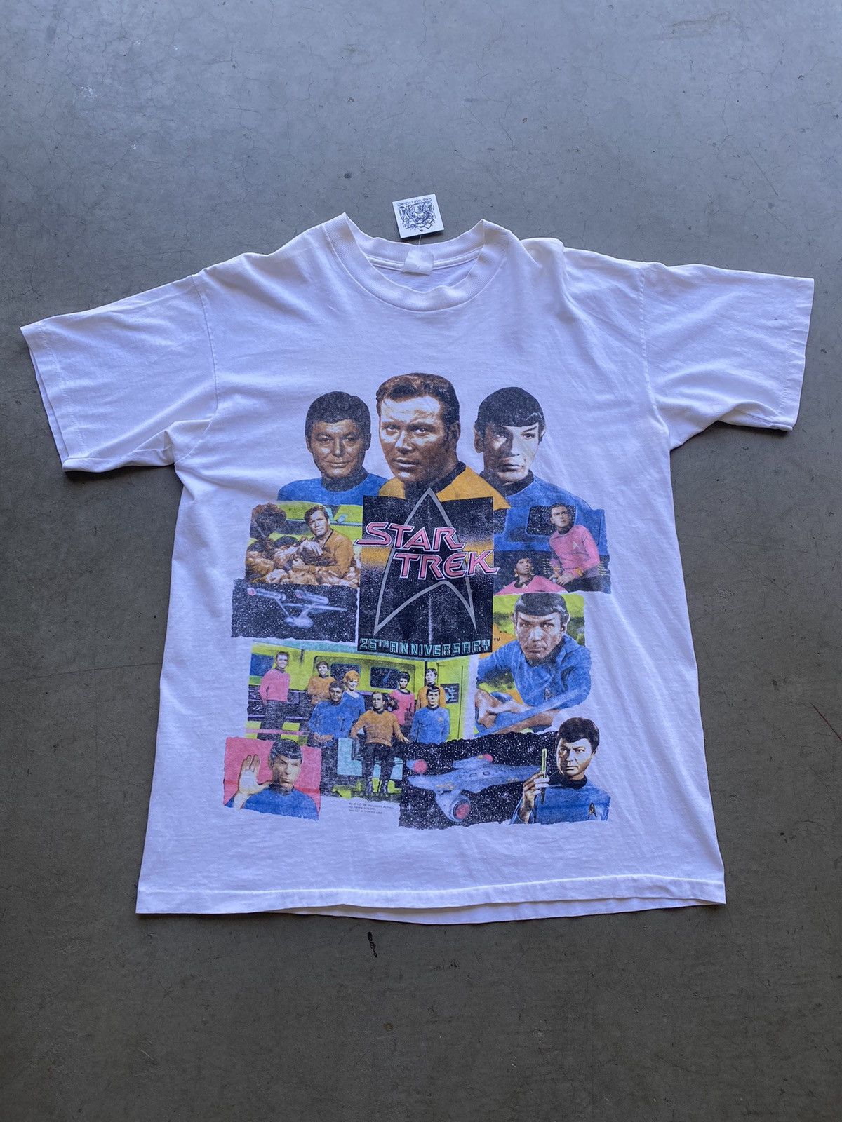 Vintage Vintage Star Trek Graphic Tee Size US L / EU 52-54 / 3 - 1 Thumbnail