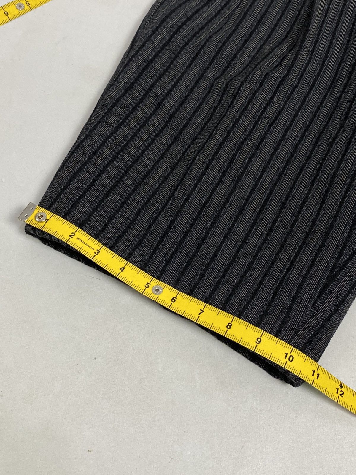 Japanese Brand 🇯🇵Vtg 1960s🇯🇵 Pleated Pants Shorts Pinstripe Heavyweight Wool Size US 30 / EU 46 - 13 Thumbnail