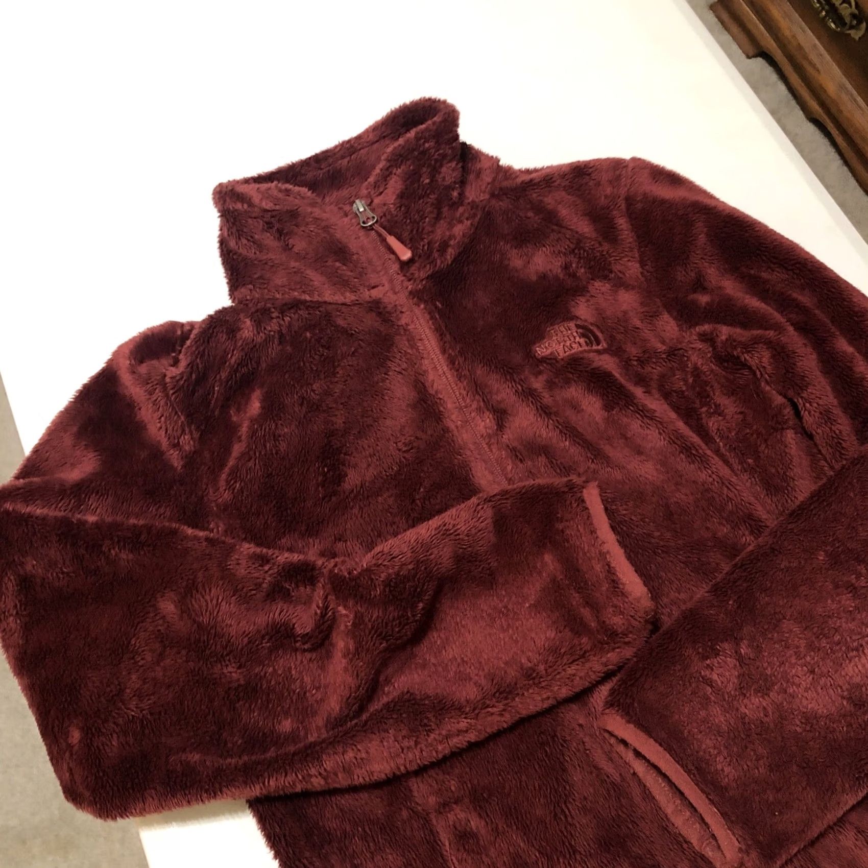 The North Face The North Face Osito Jacket Burgundy Small Women's Fleece Zip With Authentic Tag Size S / US 4 / IT 40 - 3 Thumbnail