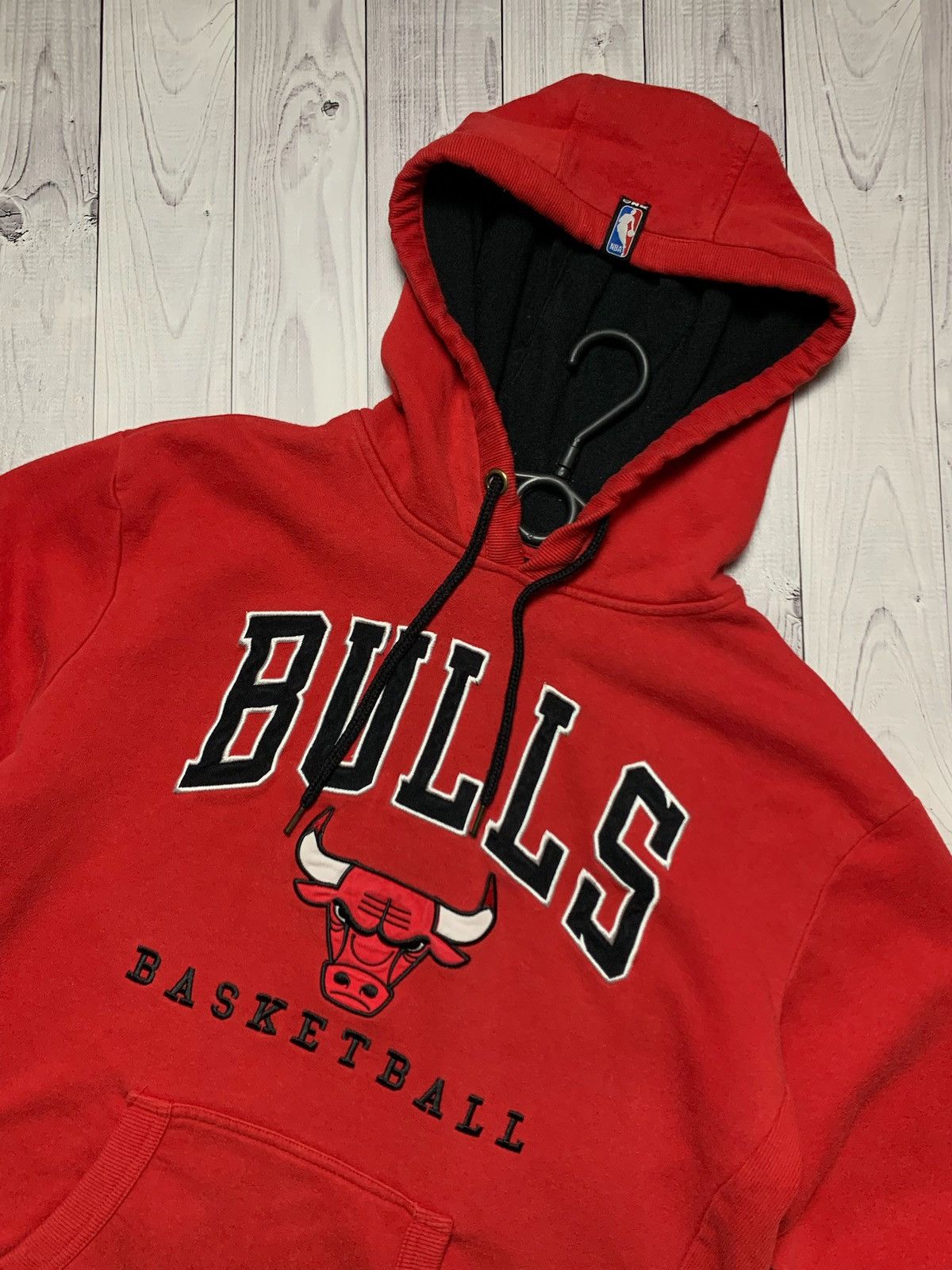 NBA Chicago bulls vintage red hoodie big logo size S Size US S / EU 44-46 / 1 - 2 Thumbnail
