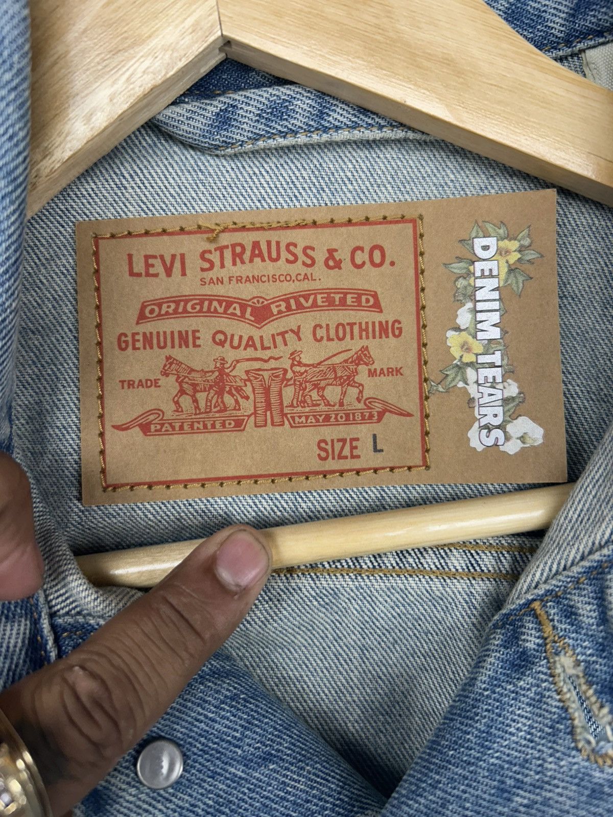 DENIM TEARS × Levi's Denim Tears x Levi's Cotton Wreath Denim Jacket Size US L / EU 52-54 / 3 - 9 Thumbnail
