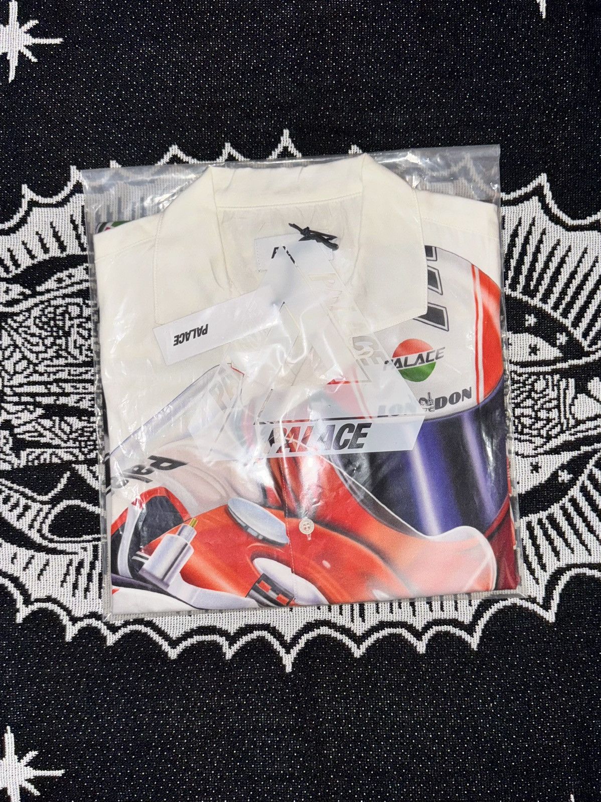 Palace Palace Skrrt Shirt Size US S / EU 44-46 / 1 - 9 Thumbnail