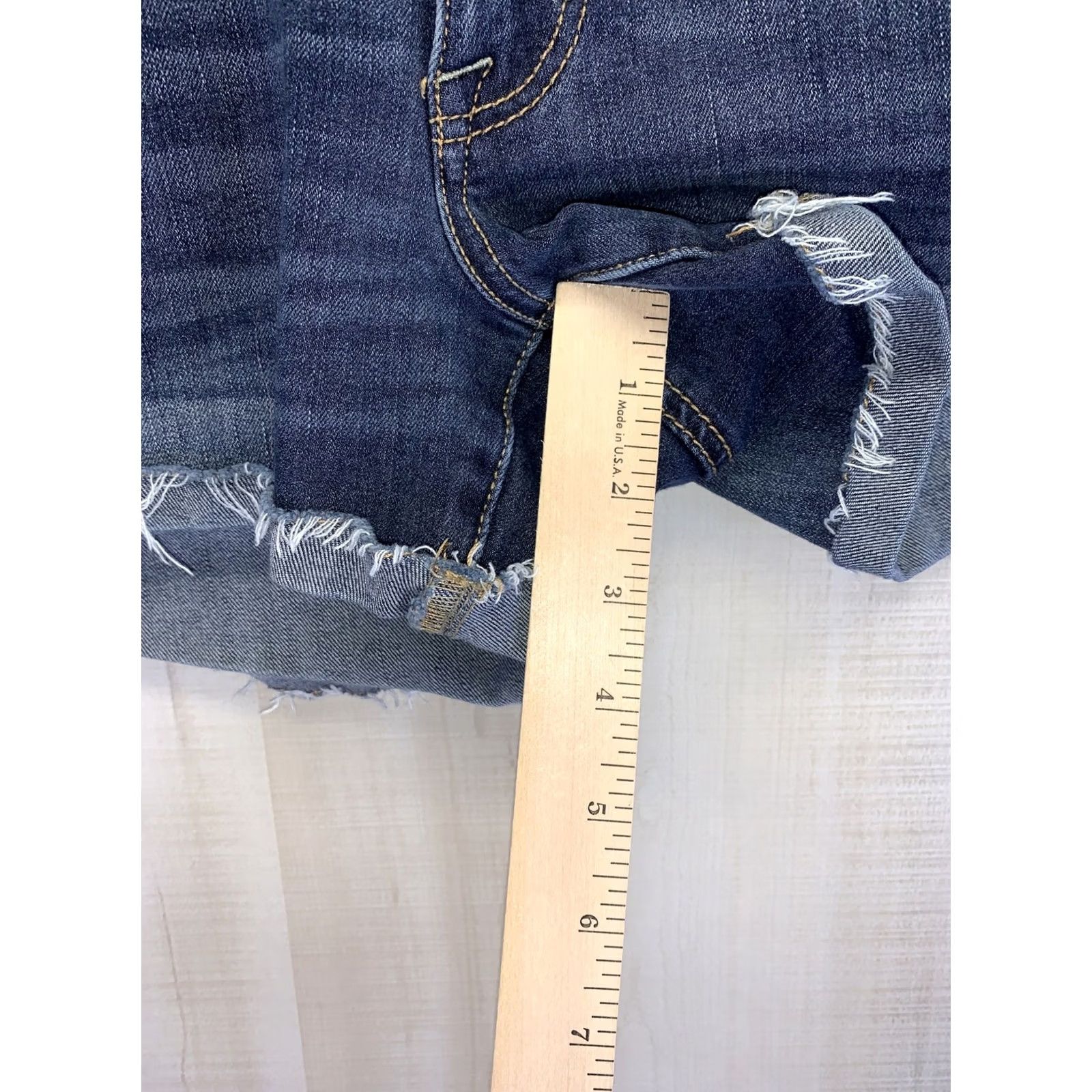 American Eagle Outfitters American Eagle Outfitters Super Stretch Shortie Womens Size 4 Cuffed Denim Jean Shorts-6544 Blue 5-Pocket Design Casual Beach Walking Womens Shoes? Size 27" / US 4 / IT 40 - 4 Thumbnail