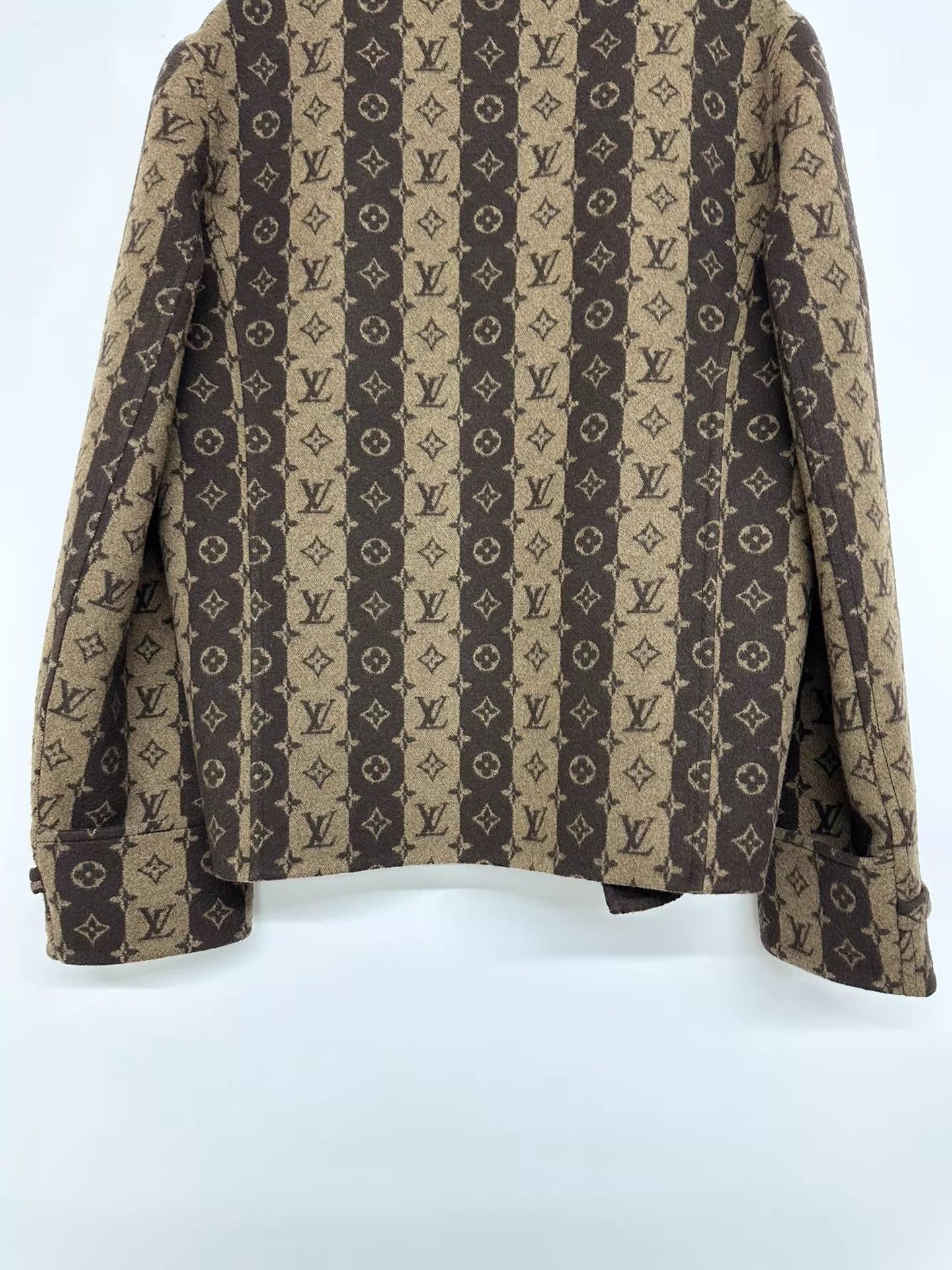Louis Vuitton Louis Vuitton All Over Print Overcoat 46 Size US S / EU 44-46 / 1 - 7 Thumbnail