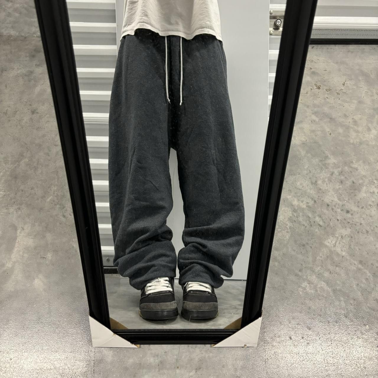 Japanese Brand × Vintage Crazy Vintage Y2K/2000s Dark Grey Skater Essential Sweatpants! Size US 34 / EU 50 - 1 Thumbnail