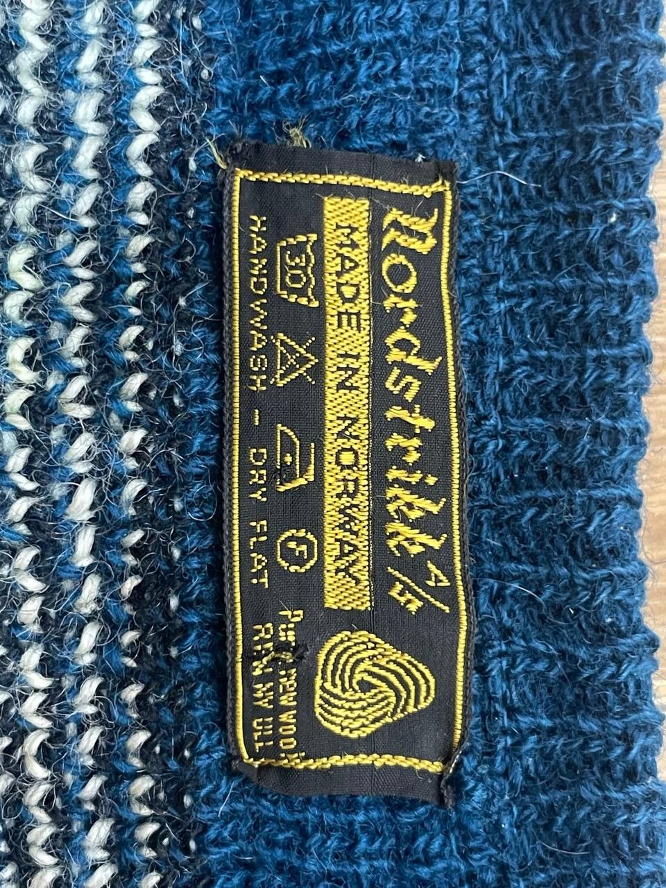Nordstrom Norwegian NORDSTRIKK Wool Cardigan Sweater, size 42-48 Size L / US 10 / IT 46 - 12 Thumbnail