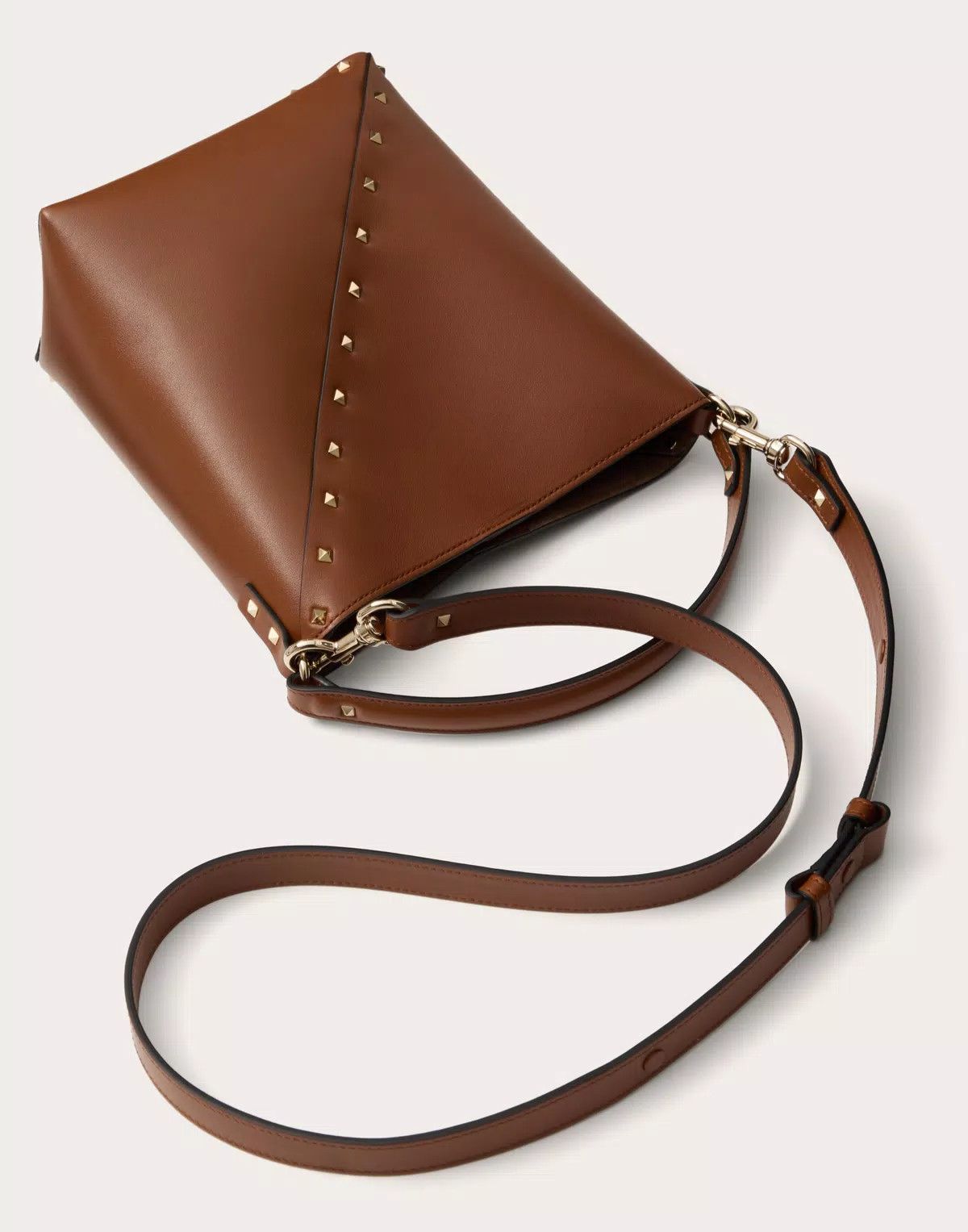 Valentino oc11z0725 Size:OS/ Wispy Calfskin Bucket Bag in Brown Size ONE SIZE - 5 Thumbnail