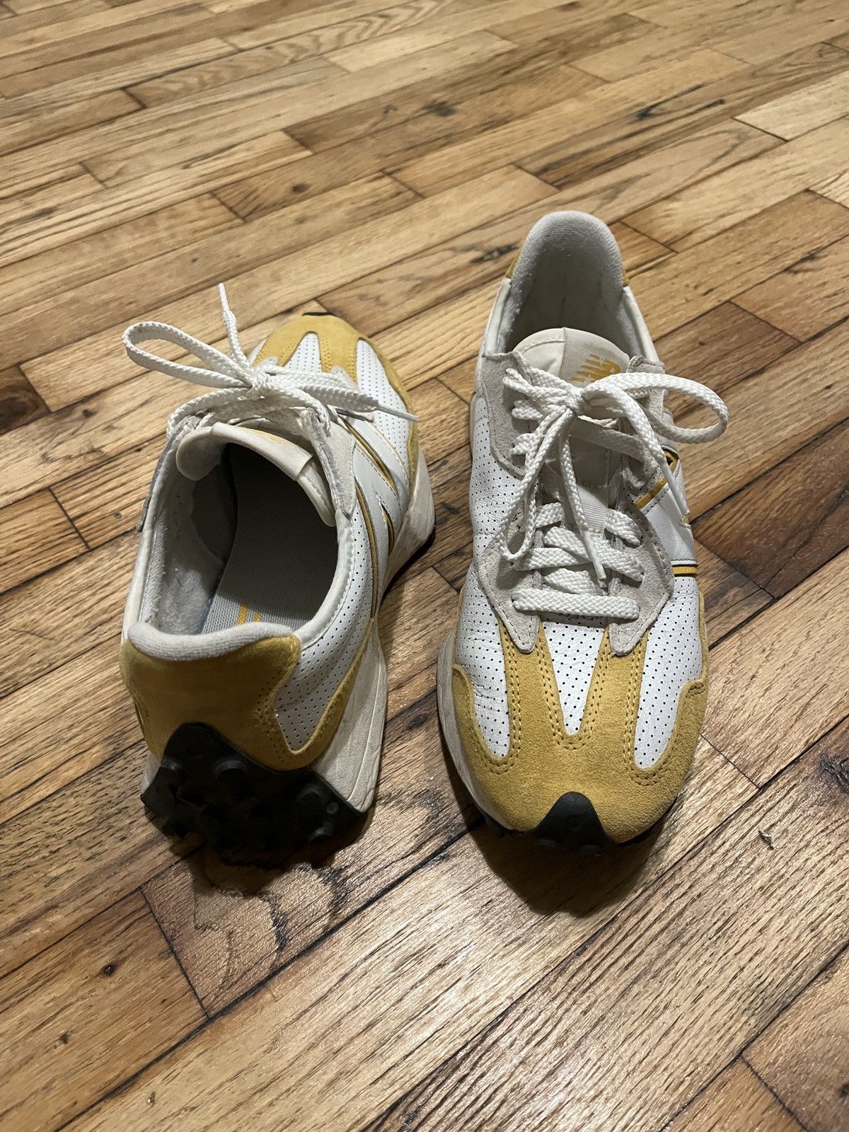 New Balance New Balance 327 Primary Pack - Yellow Size US 9 / EU 42 - 5 Thumbnail
