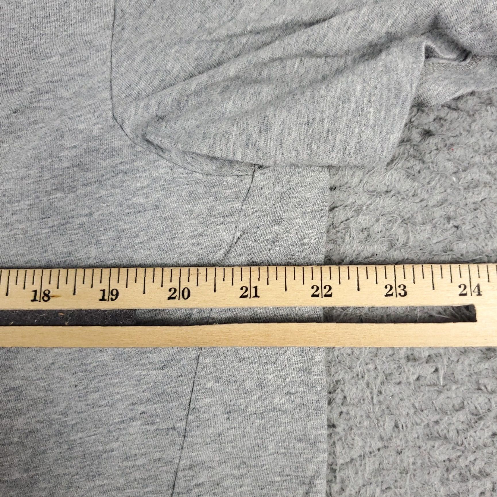 Tommy Hilfiger Tommy Hilfiger Shirt Mens XL Gray T-Shirt Casual Short Sleeve Crew Neck Logo Knit Cotton Size US XL / EU 56 / 4 - 5 Thumbnail