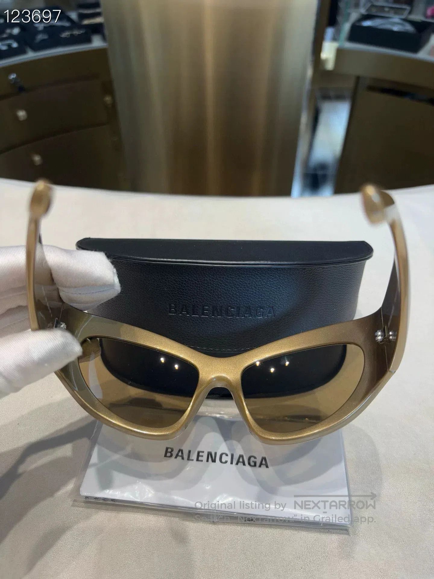 Balenciaga Balenciaga Reverse Xpander Gold Sunglasses. Size ONE SIZE - 3 Thumbnail