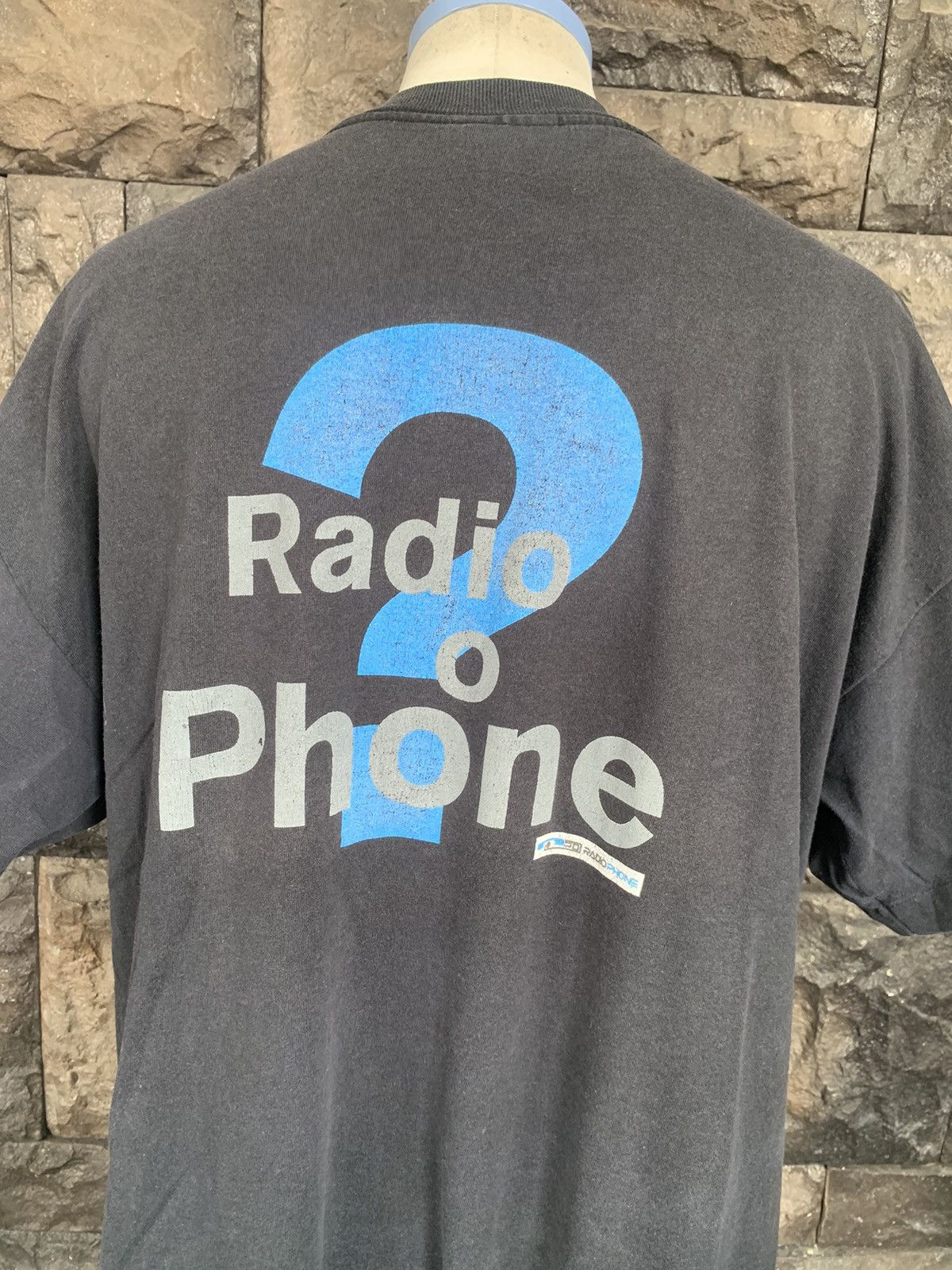 Vintage Vintage 90s Blaupunkt Radio Phone Car Audio Gear T shirt Size US XL / EU 56 / 4 - 2 Thumbnail