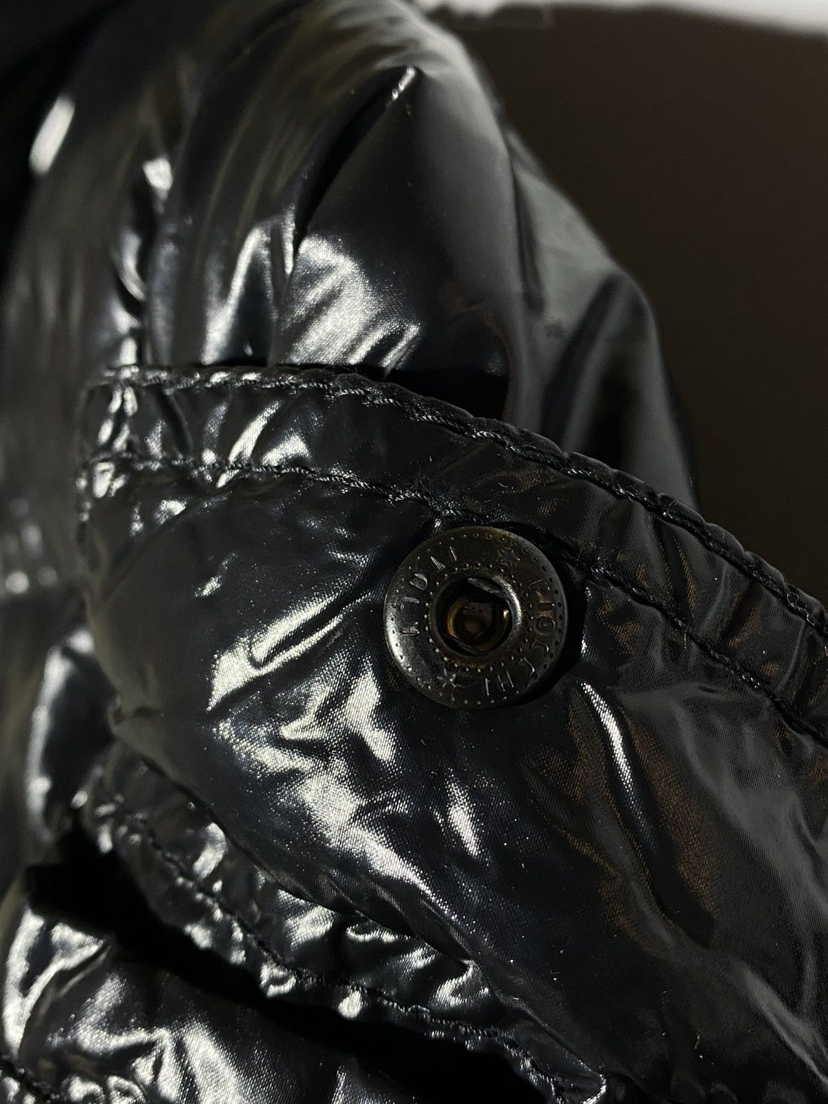 Moncler Moncler Badia Down Puffer Jacket Big Pocket Patch Logo Size L / US 10 / IT 46 - 13 Thumbnail