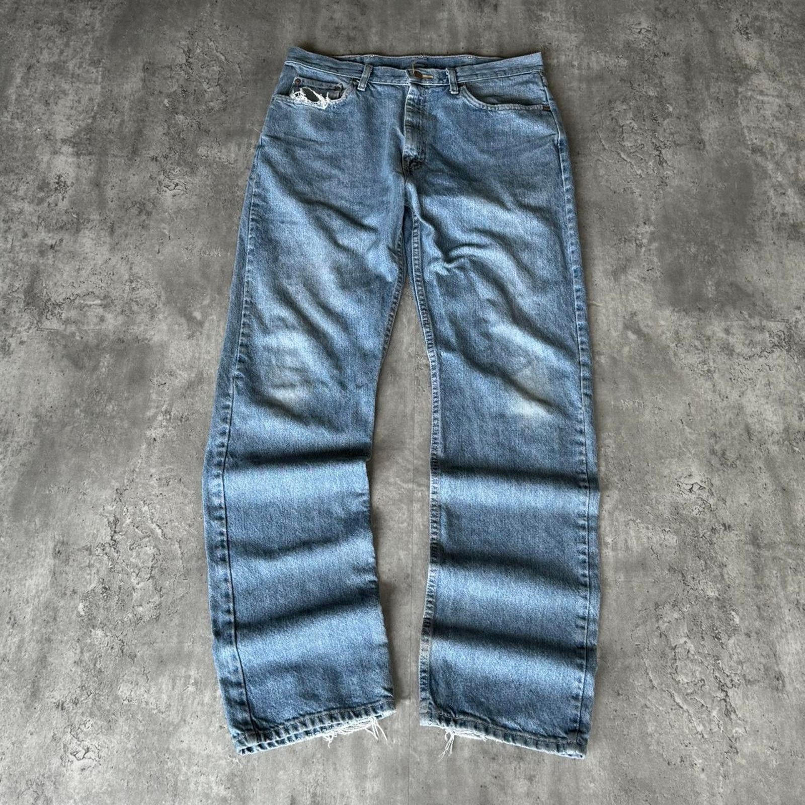 Vintage × Wrangler Vintage Y2K Wrangler Essential Medium Wash Denim Jeans Size US 34 / EU 50 - 2 Thumbnail