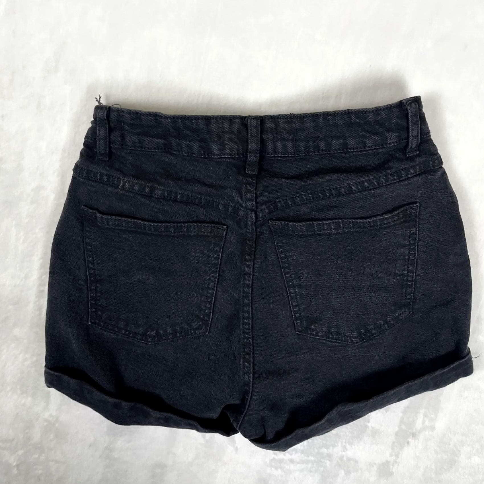 Cotton On Cotton On Shorts Womens 6 Black High Rise Mom Denim Cuffed Stretch Casual Size 28" / US 6 / IT 42 - 7 Thumbnail
