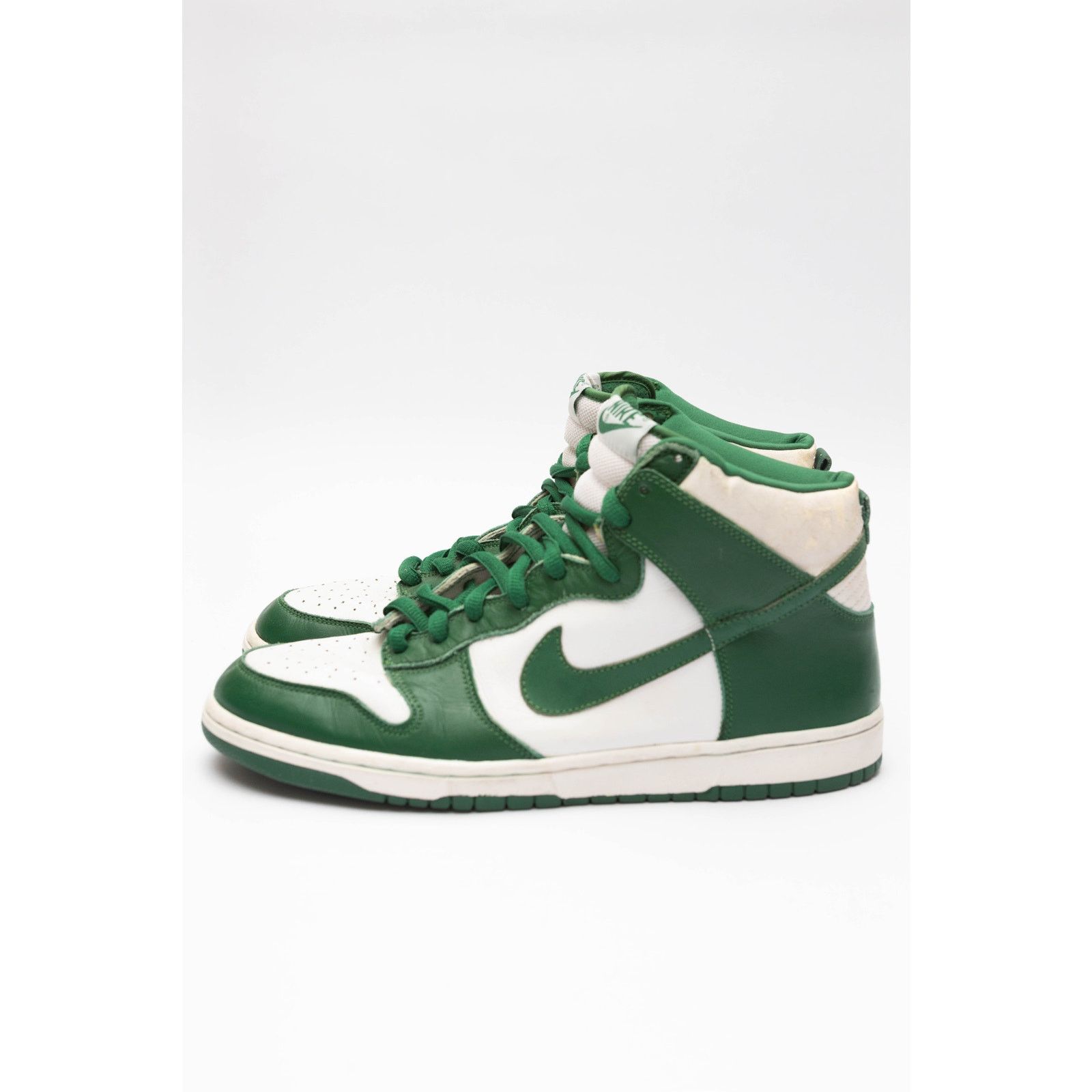 Nike Nike Dunk High Celtics 2003 Size US 12 / EU 45 - 2 Thumbnail