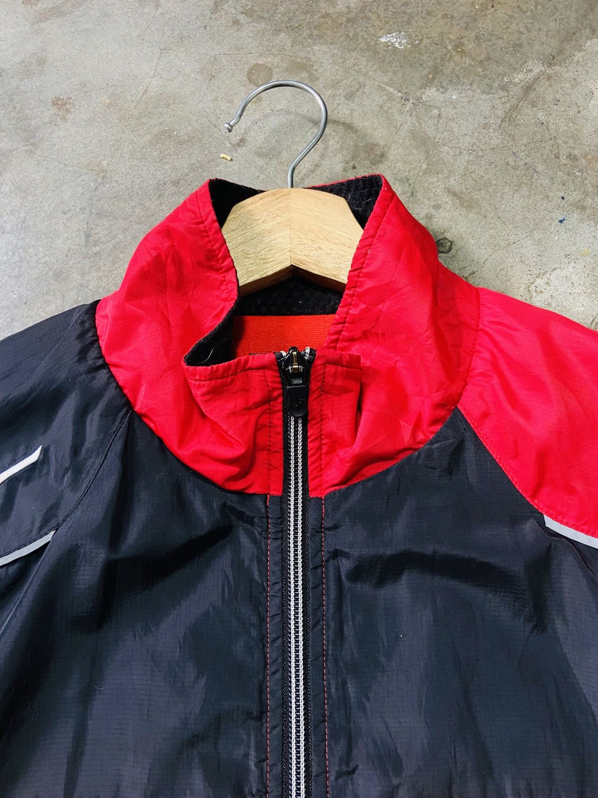 Mizuno Vintage Mizuno Track & Field Jacket Size US L / EU 52-54 / 3 - 9 Thumbnail