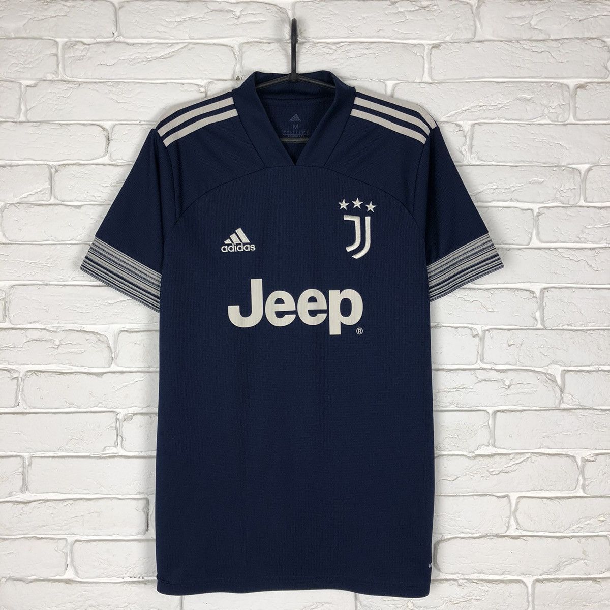 Adidas Juventus 2020 2021 away jersey Size US M / EU 48-50 / 2 - 1 Thumbnail