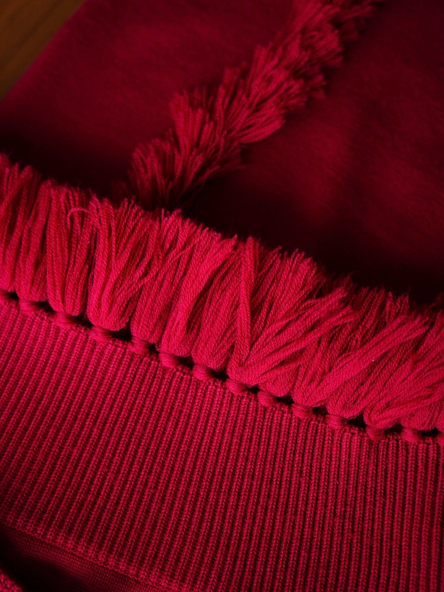 Chanel Chanel Vintage Burgundy Tassel Wool Sweater Skirt Size S / US 4 / IT 40 - 5 Thumbnail