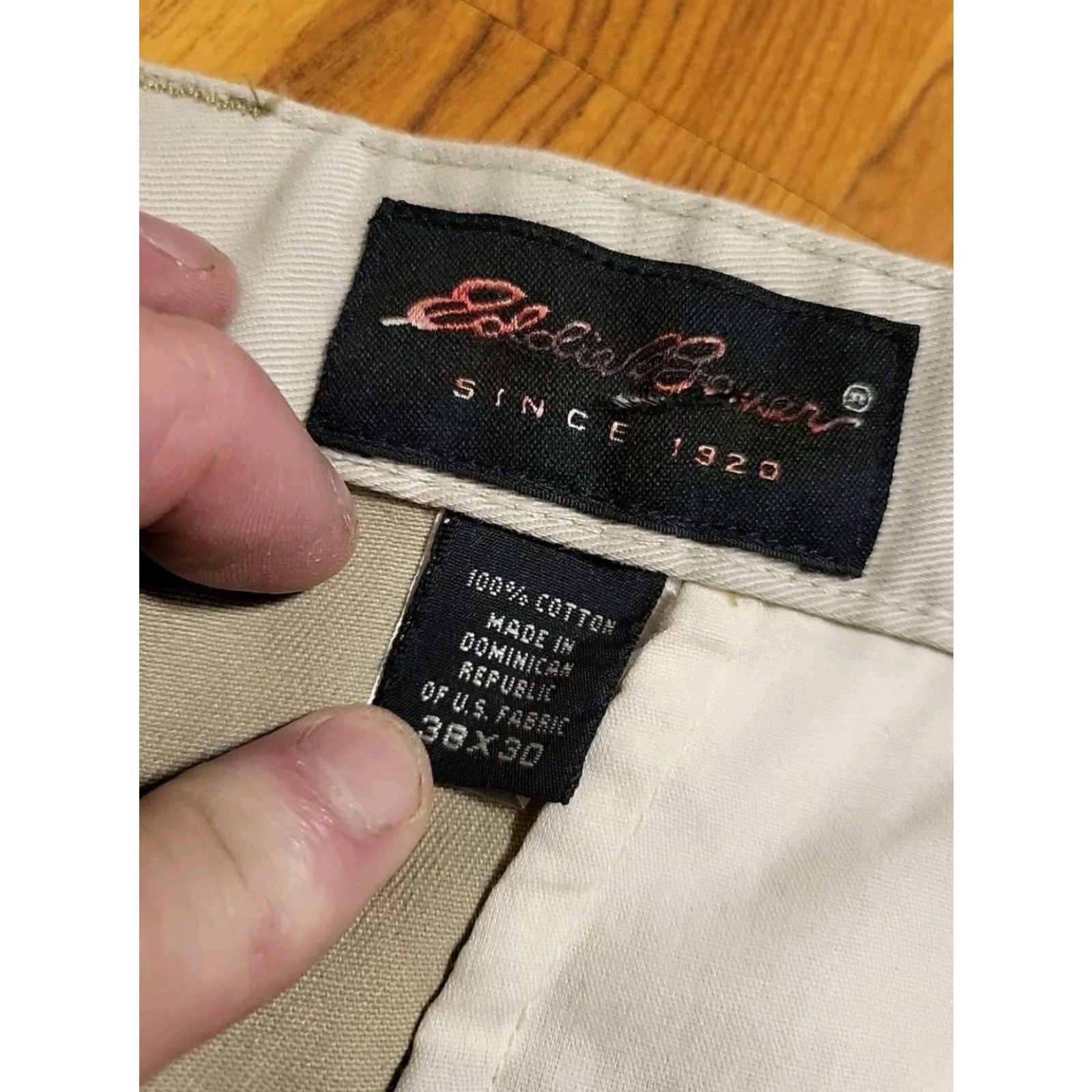 Eddie Bauer Eddie Bauer Chino Pants Men 38 Regular Beige Wrinkle Free Classic Fit 38 Inseam EUC Size US 38 / EU 54 - 5 Thumbnail