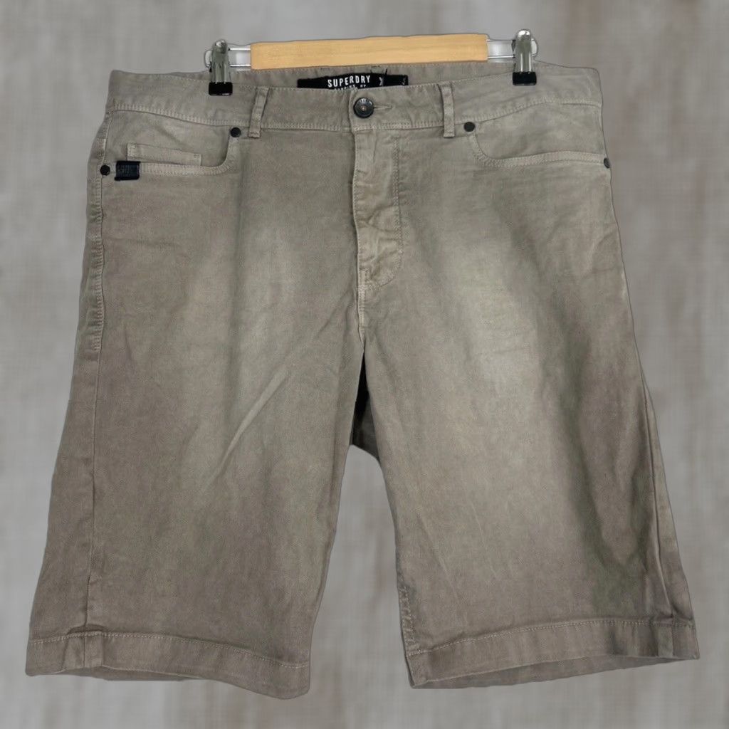 Superdry Superdry Surplus Shorts XL Regular Mens Beige Cotton 38x11 Chino Size US 36 / EU 52 - 1 Thumbnail