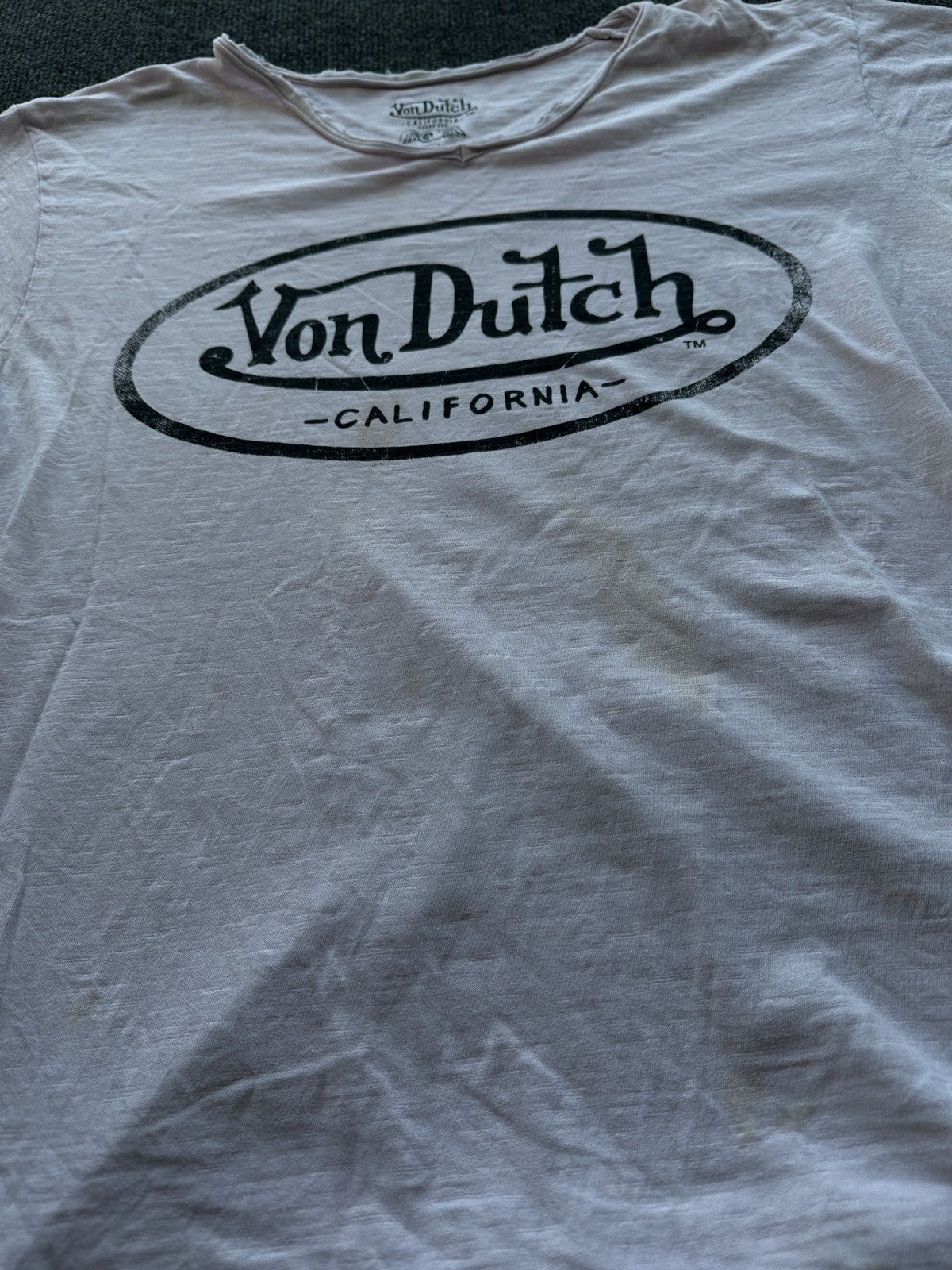 Von Dutch 🚨Y2K VON DUTCH BIG LOGO SUNFADED Y2K distressed style tee Size US XL / EU 56 / 4 - 9 Thumbnail