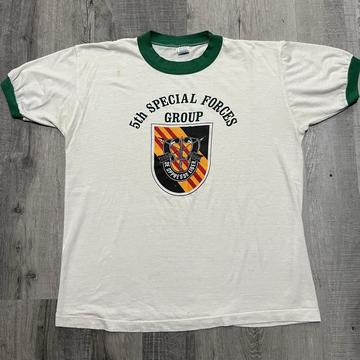 VTG 5th Special Forces Group 70s/80s Army Airborne Shirt