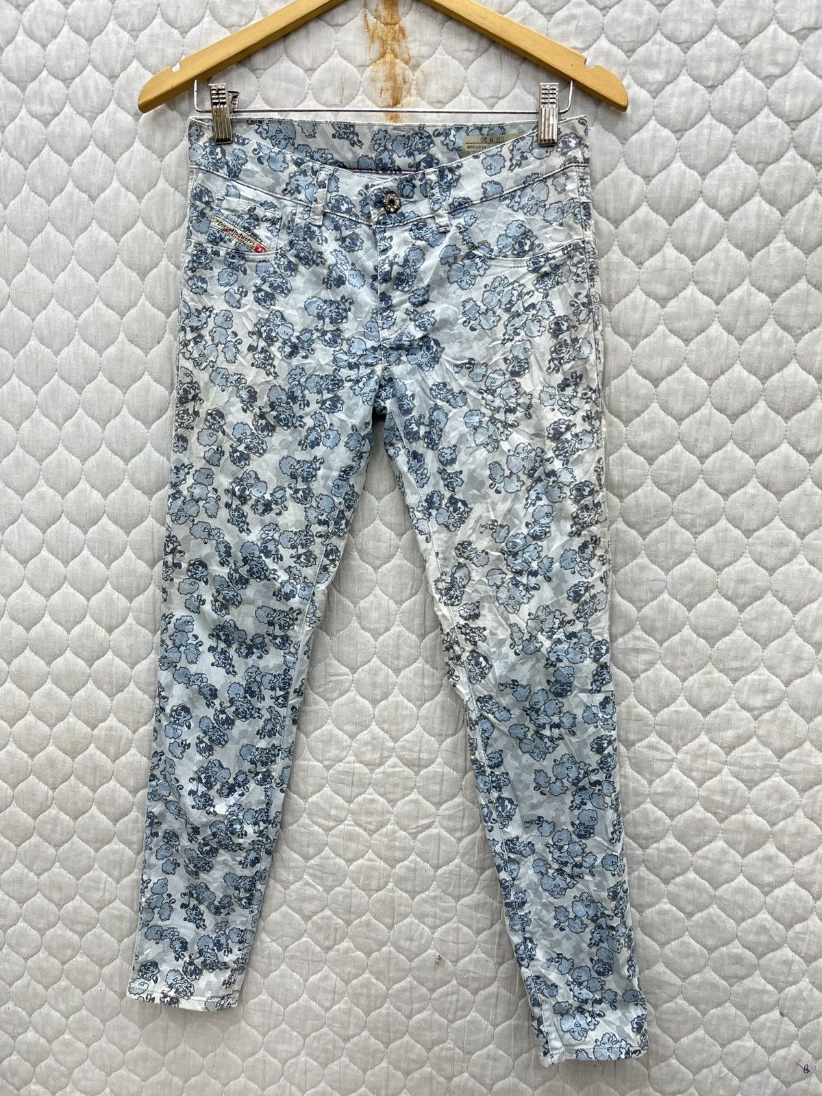 Diesel 🔥🔥🔥STEALS DIESEL SUPER SLIM JEGGING Size 28" / US 6 / IT 42 - 2 Thumbnail