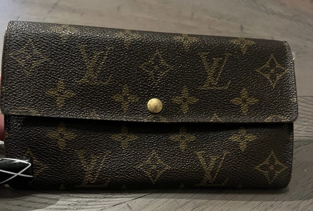 Louis Vuitton Pre loved Louis Vuitton wallet Size ONE SIZE - 3 Thumbnail