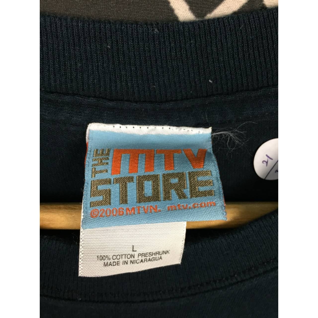 Mtv × Vintage Vtg 2006 The MTV Store MTV Music Television Big Logo Tee Size US L / EU 52-54 / 3 - 6 Thumbnail
