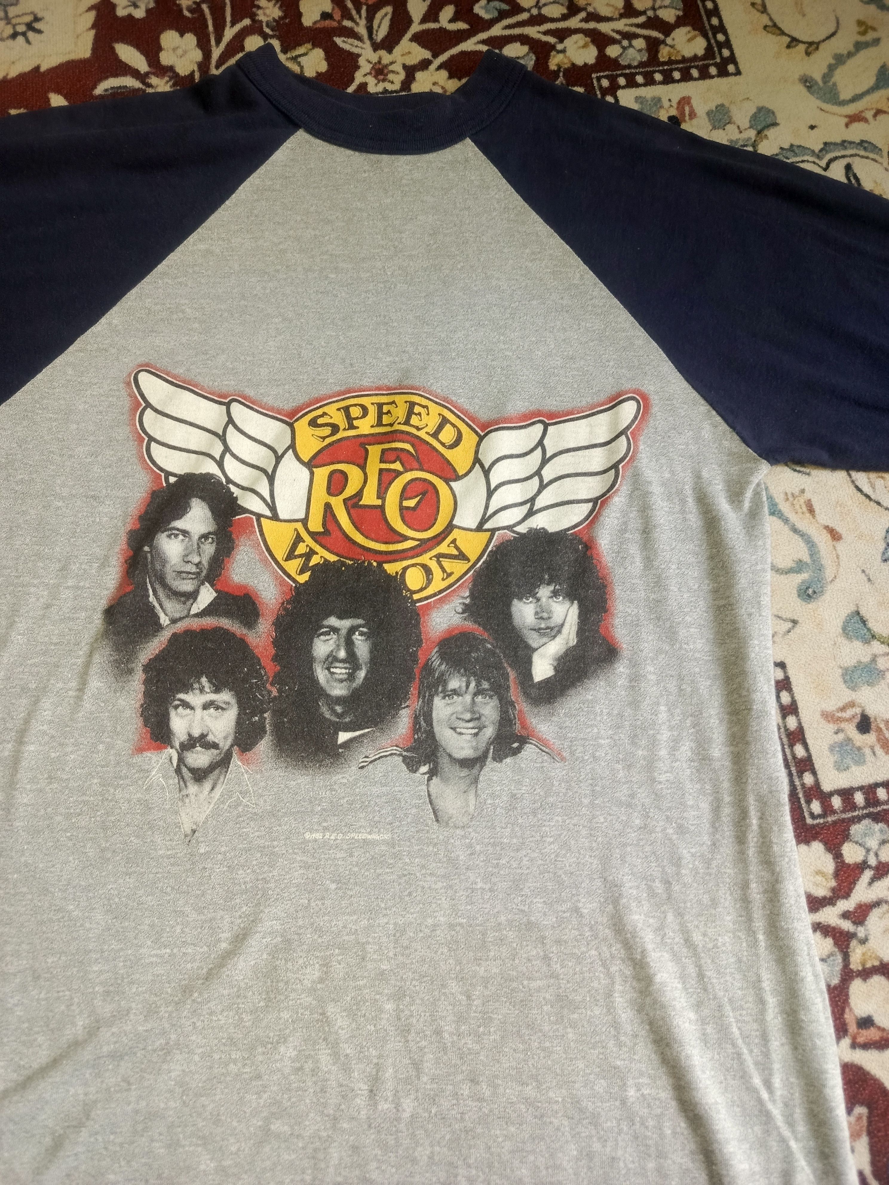 Vintage REO Speedwagon Size US M / EU 48-50 / 2 - 3 Thumbnail
